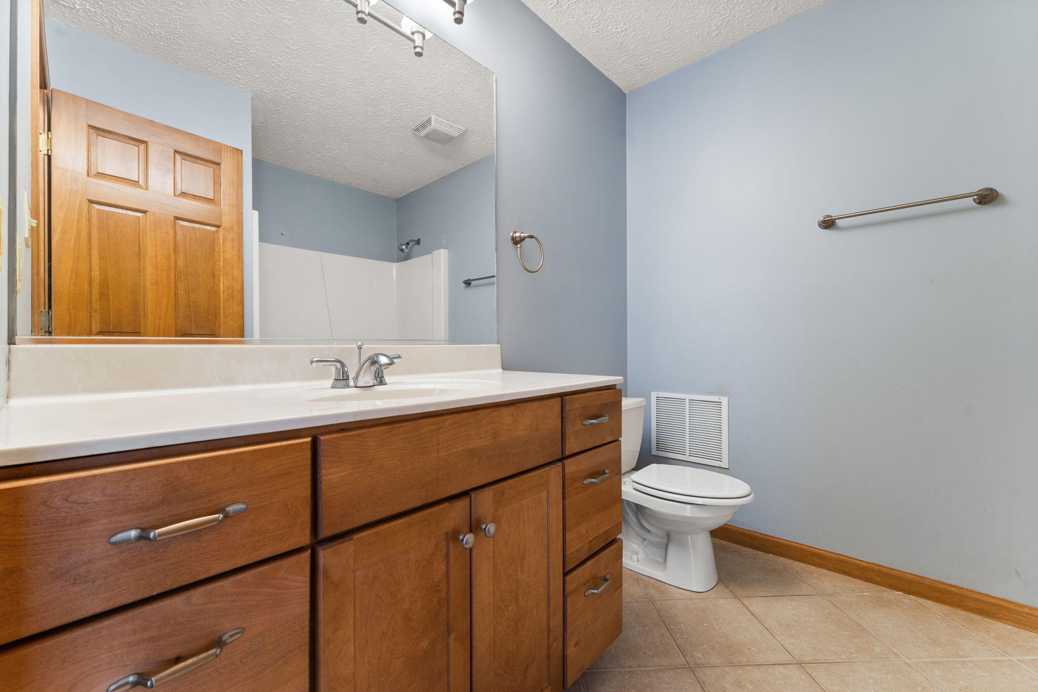 919 Plantation Road, Valparaiso, IN 46385; Image #14