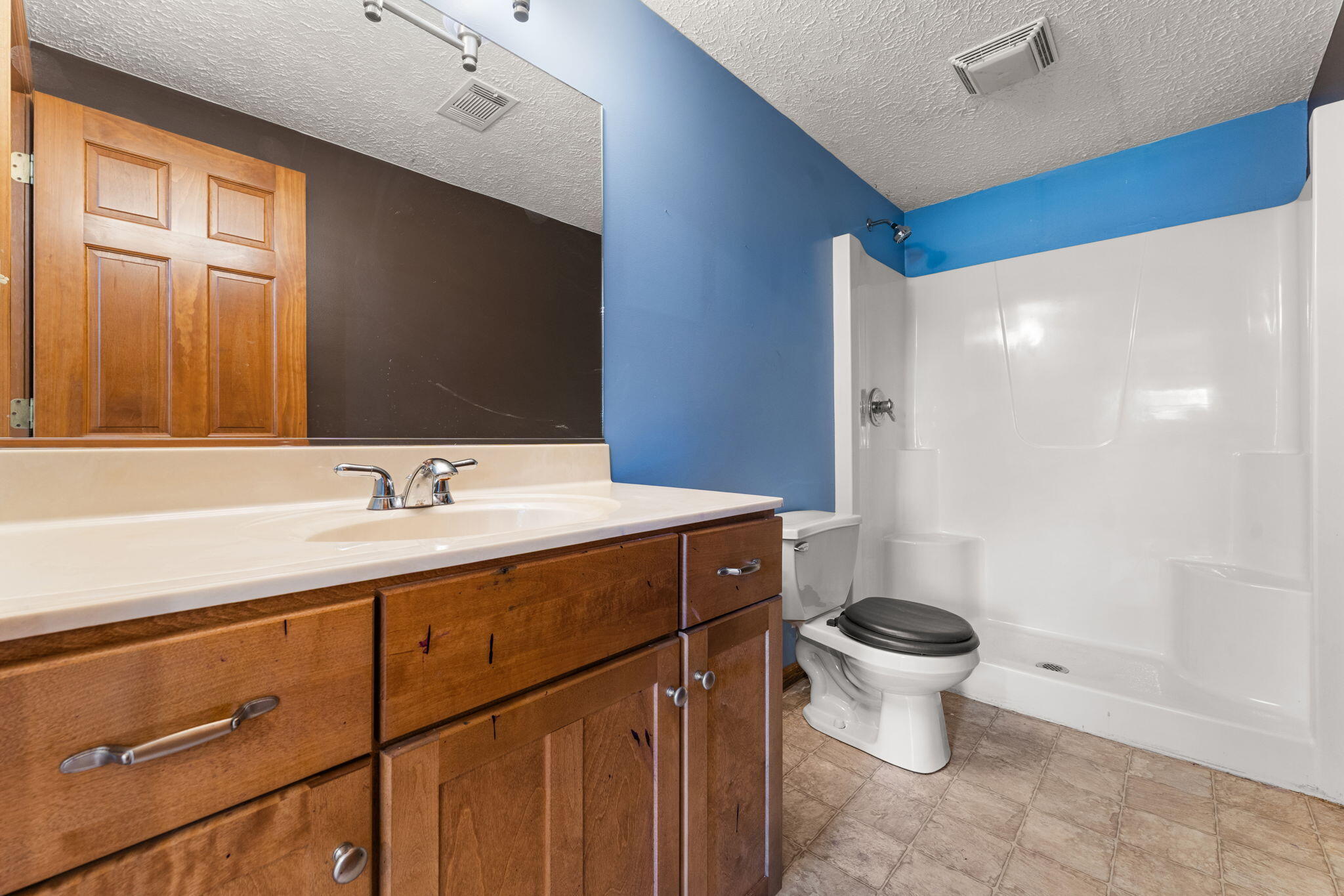 919 Plantation Road, Valparaiso, IN 46385; Image #23