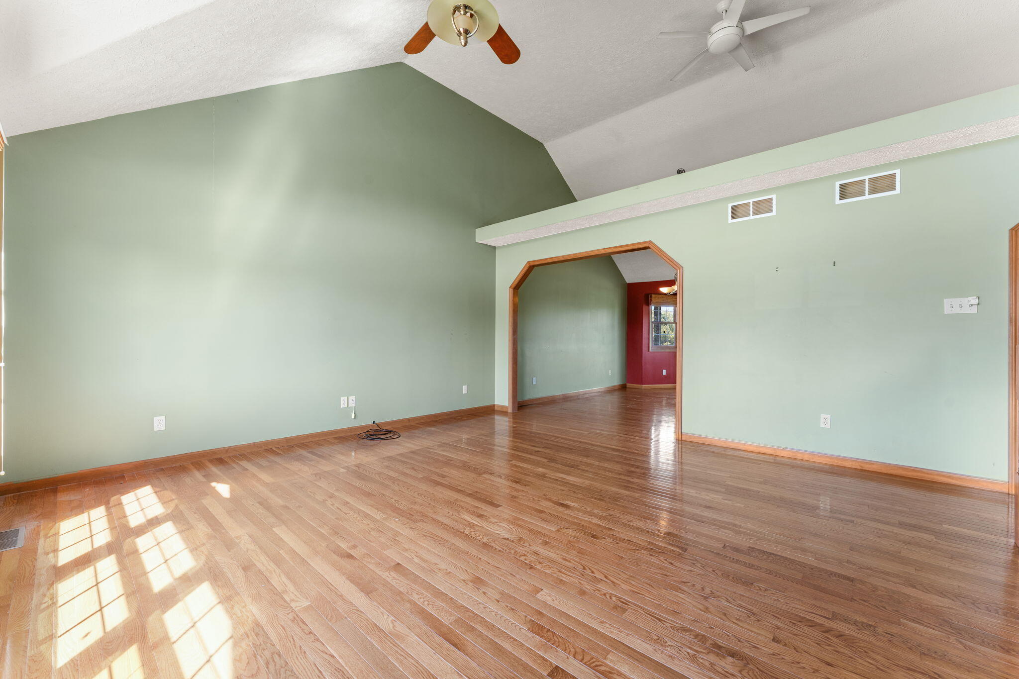 919 Plantation Road, Valparaiso, IN 46385; Image #7