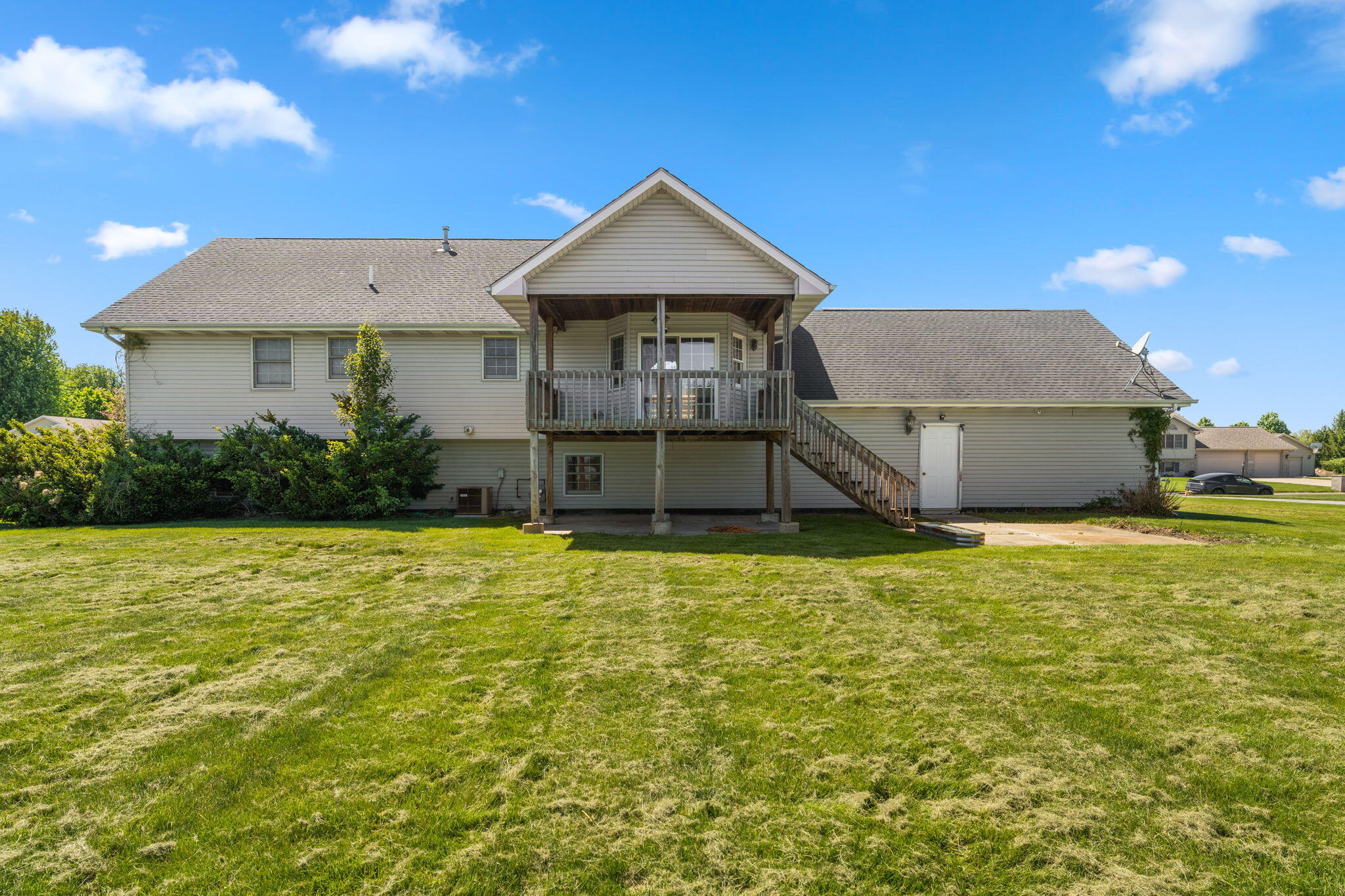 919 Plantation Road, Valparaiso, IN 46385; Image #9