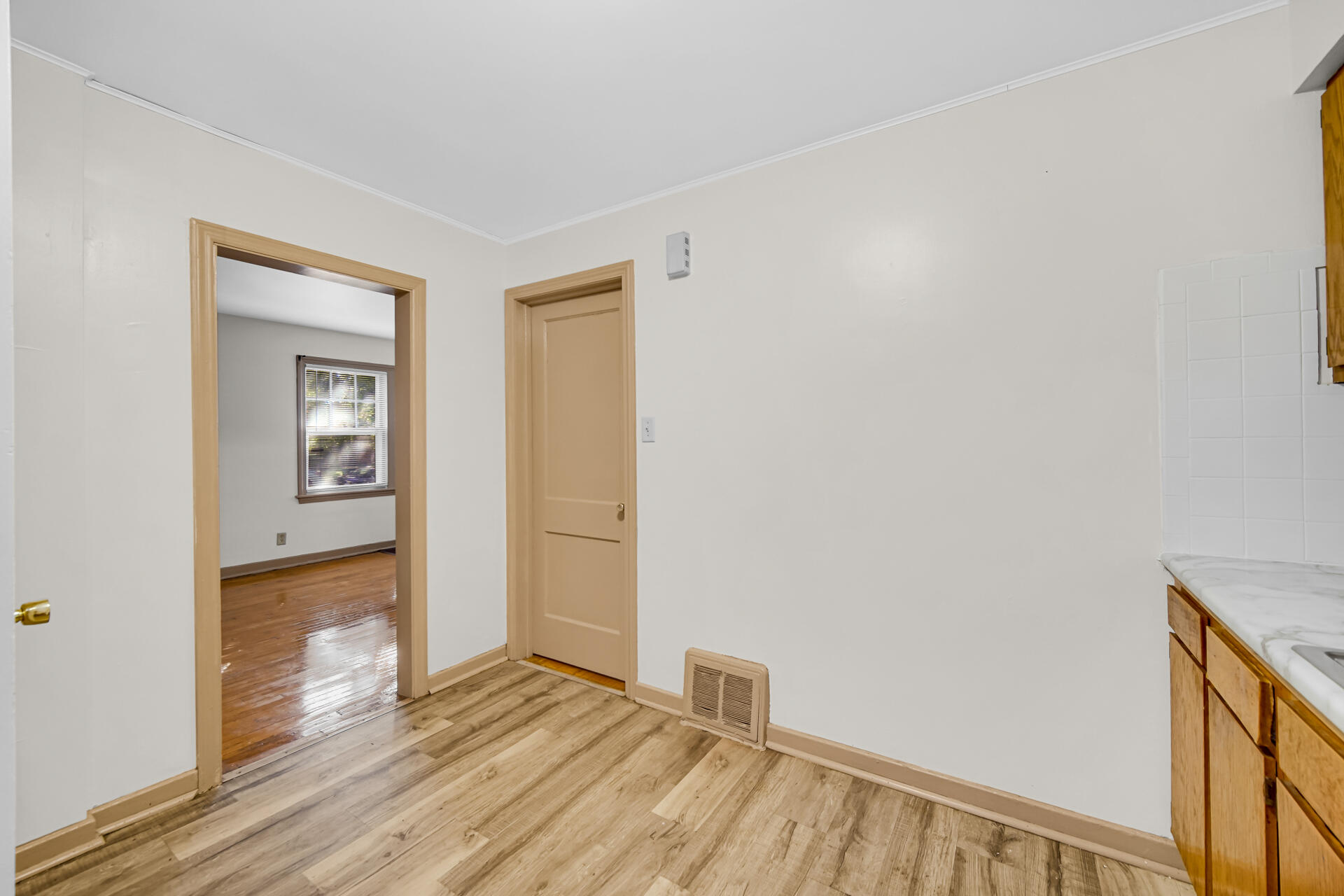 3752 Tyler Street, Gary, IN 46408; Image #10