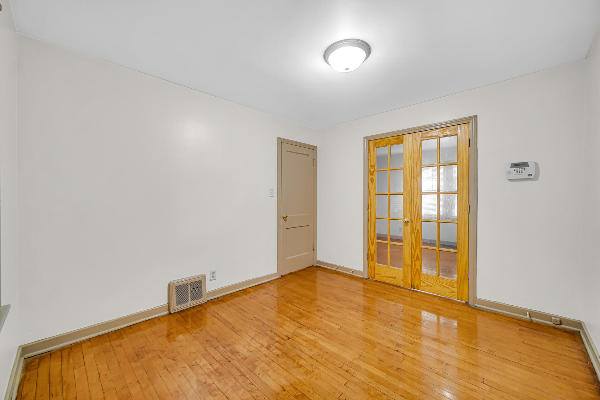 3752 Tyler Street, Gary, IN 46408; Image #7
