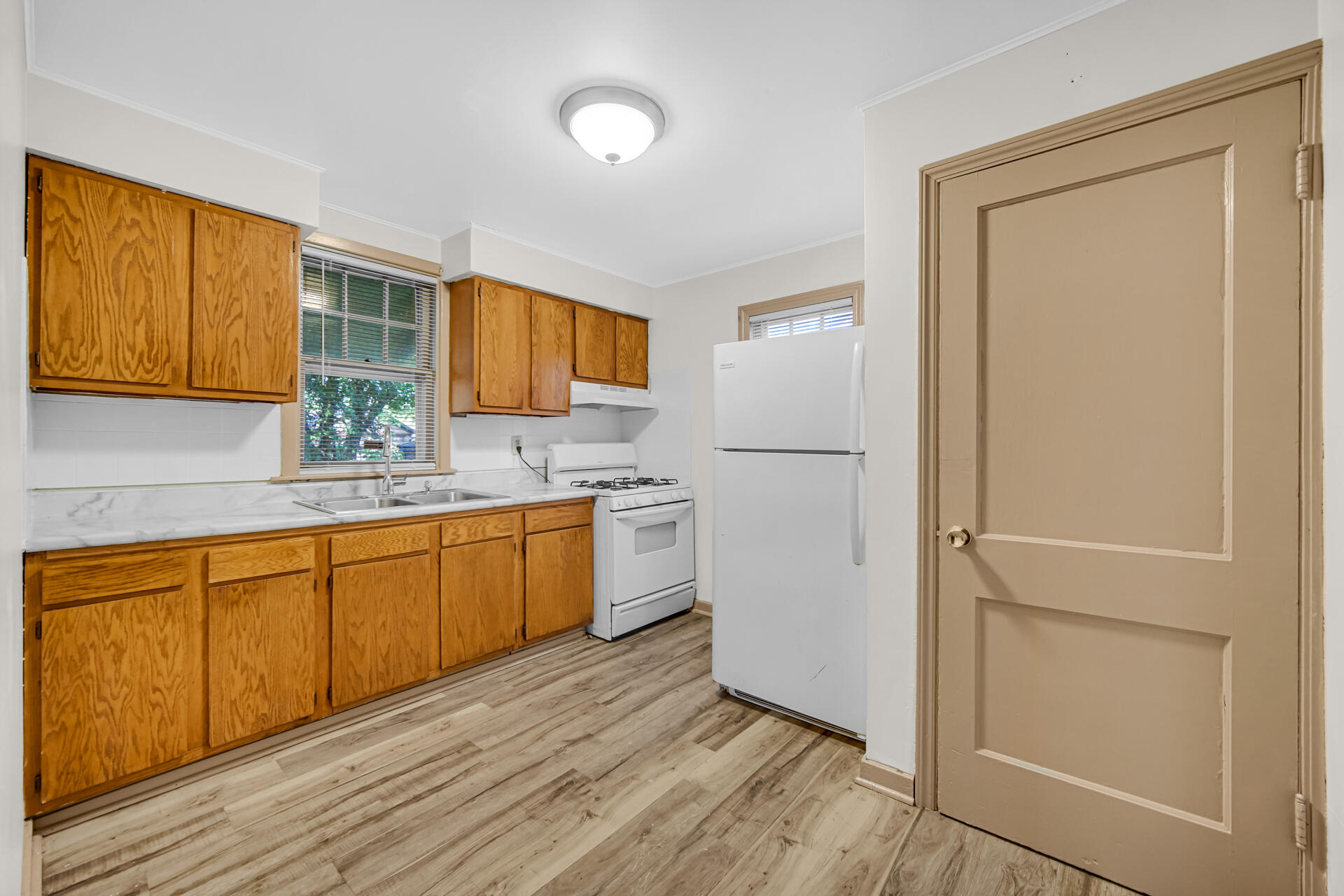 3752 Tyler Street, Gary, IN 46408; Image #8