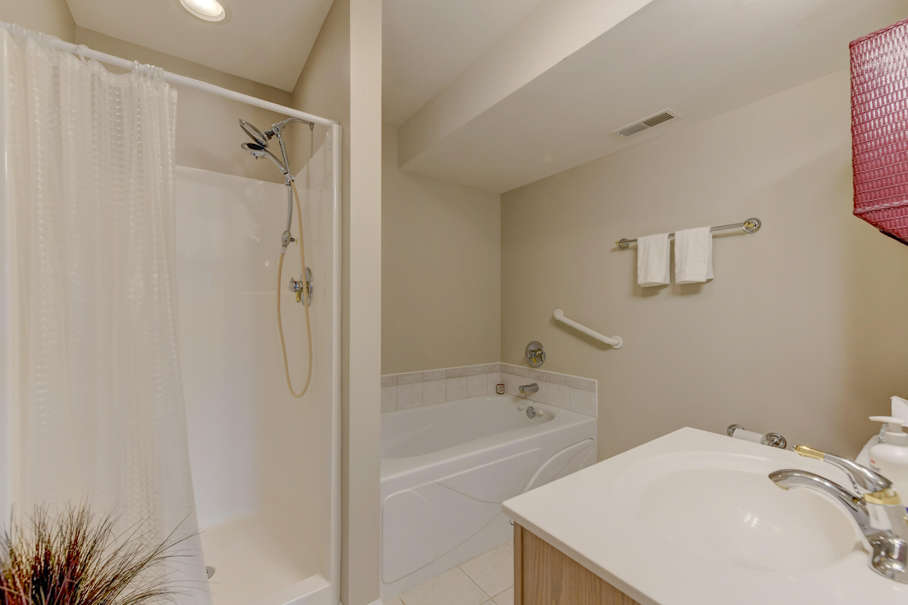 2515 Longwood Drive, Highland, IN #102, 46322; Image #12