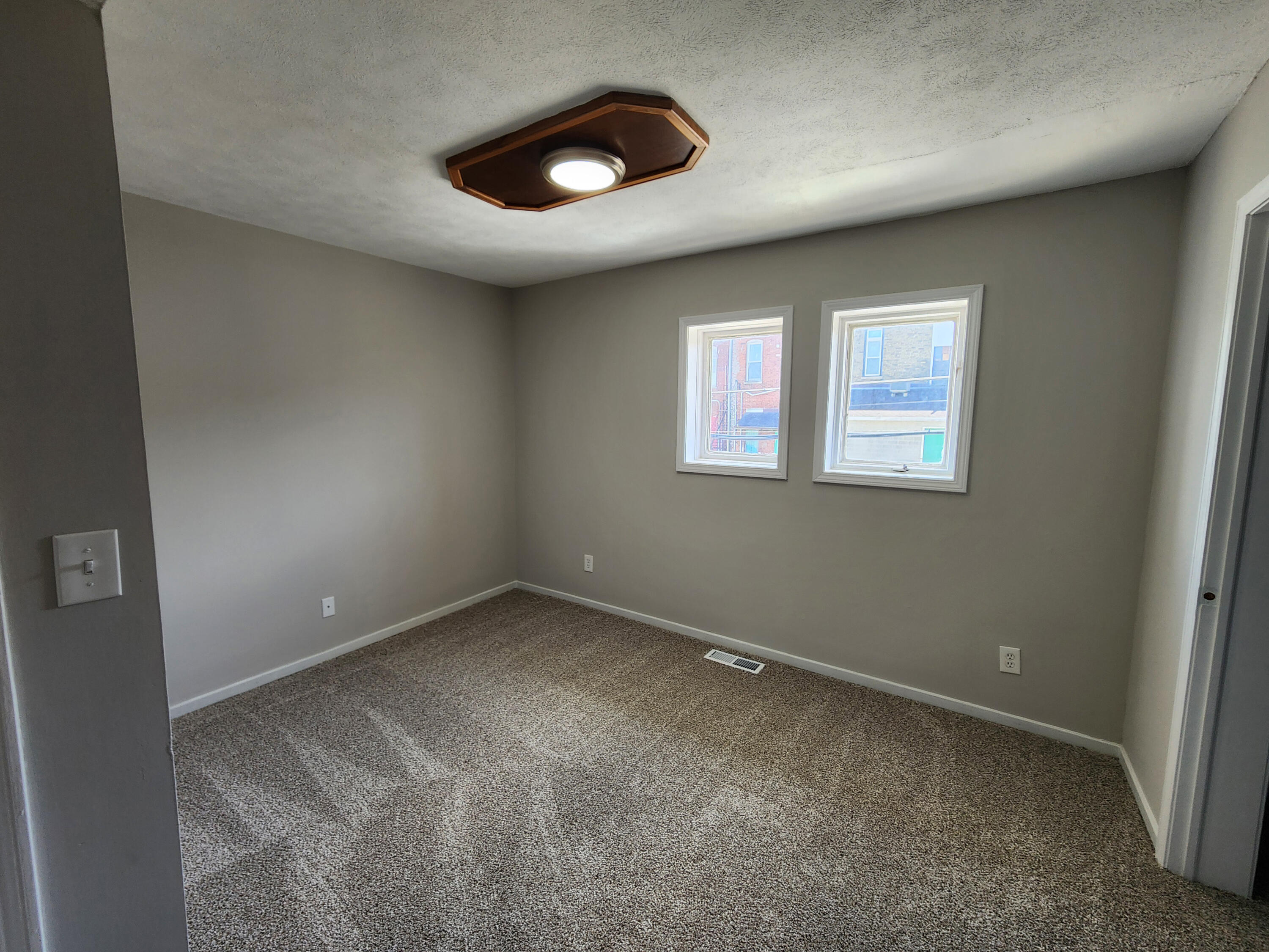 113 N Arch Street, New Carlisle, IN 46552; Image #10