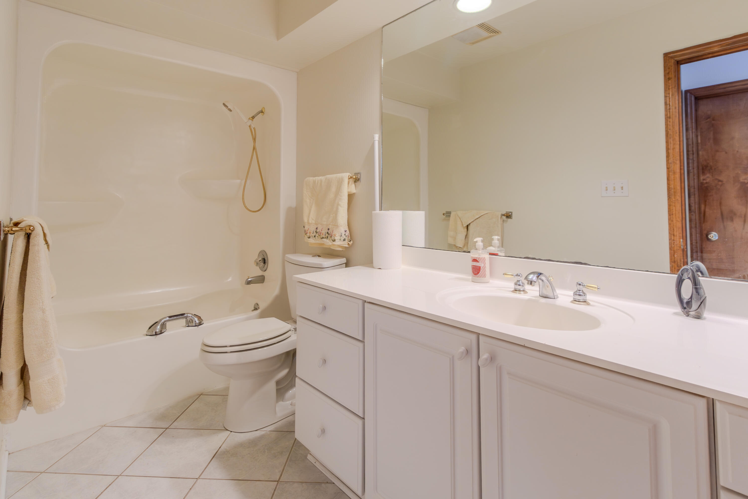 83 Brookview Lane, Valparaiso, IN 46385; Image #12