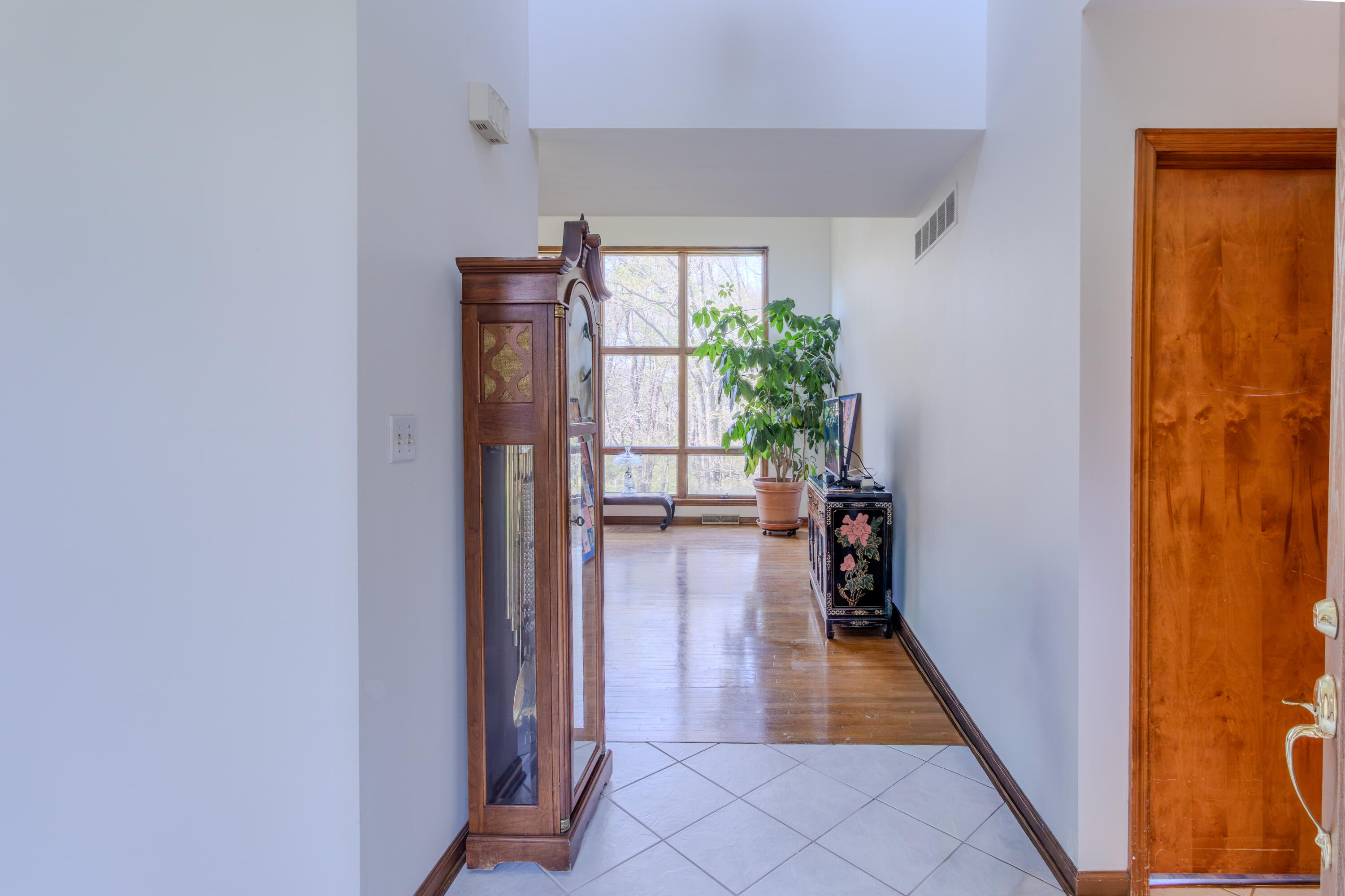83 Brookview Lane, Valparaiso, IN 46385; Image #5