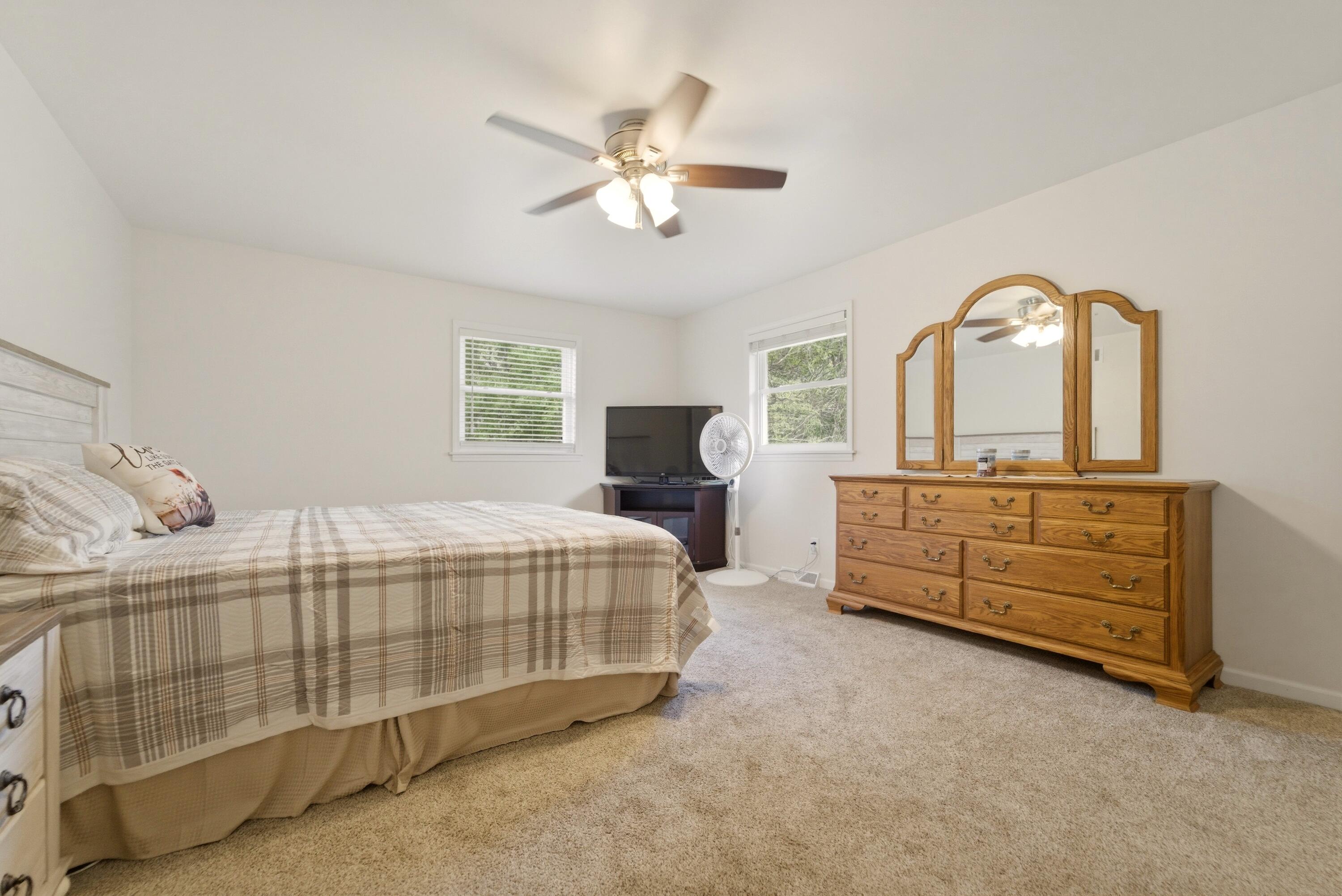 11917 N 470 E, DeMotte, IN #6, 46310; Image #11