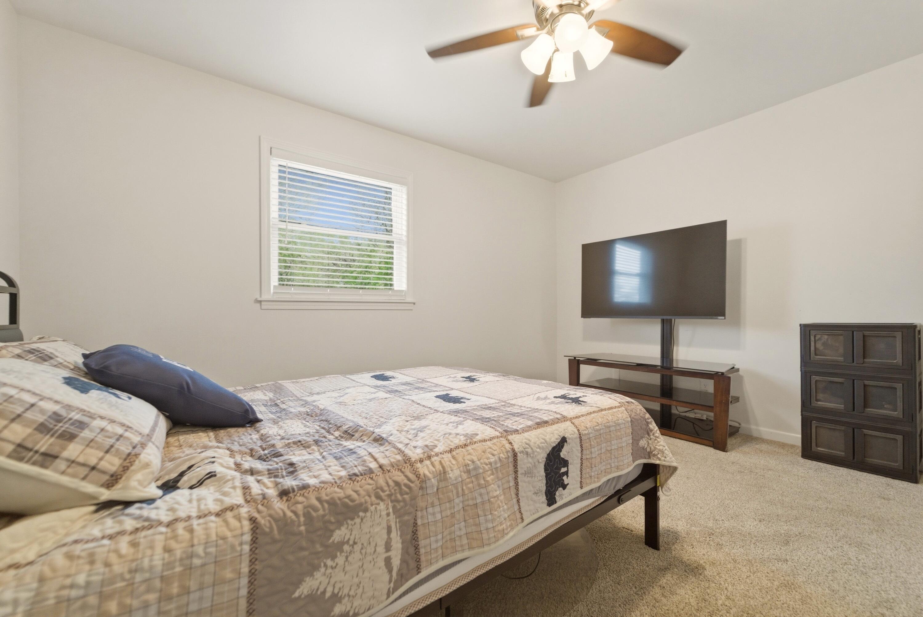 11917 N 470 E, DeMotte, IN #6, 46310; Image #18