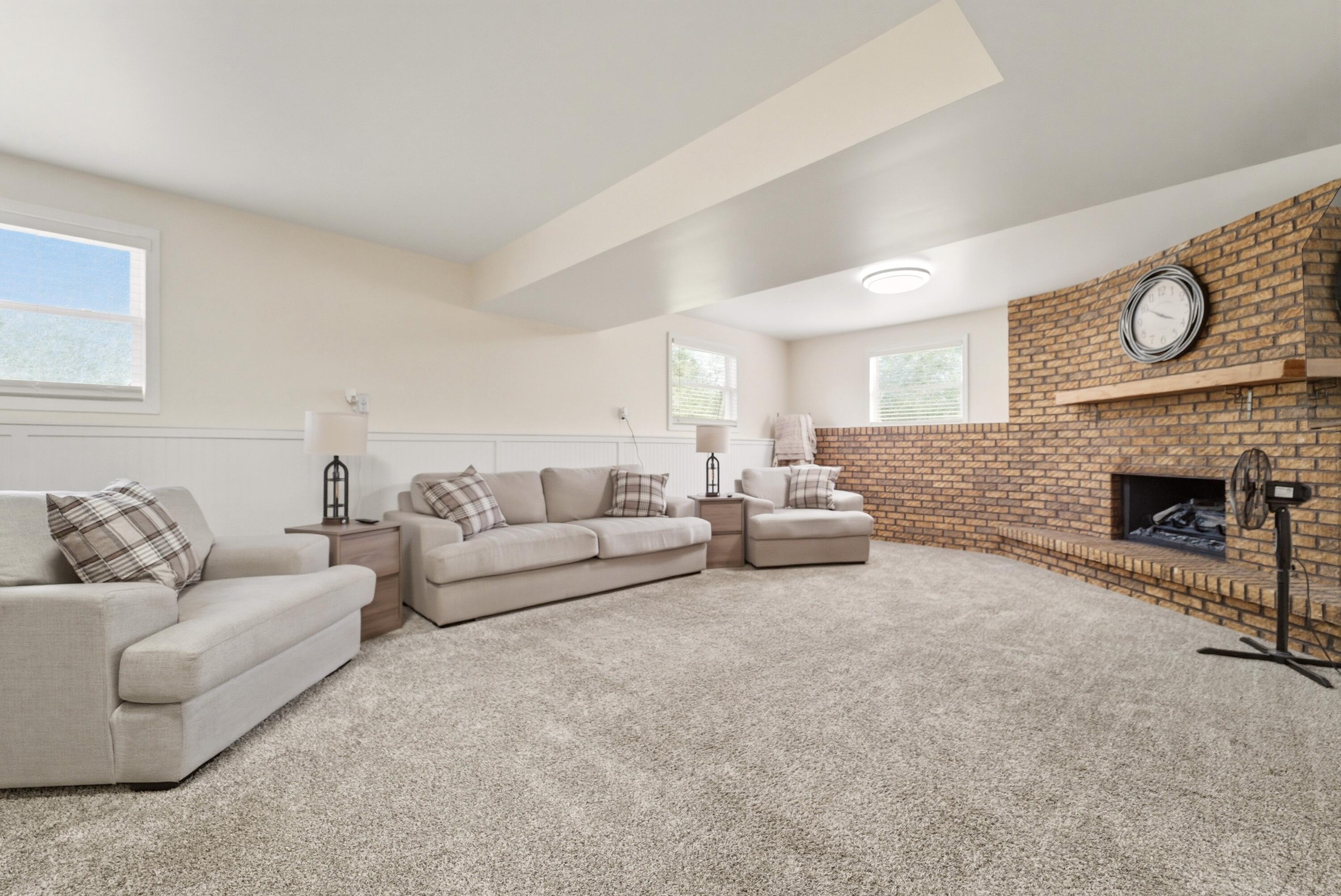 11917 N 470 E, DeMotte, IN #6, 46310; Image #22