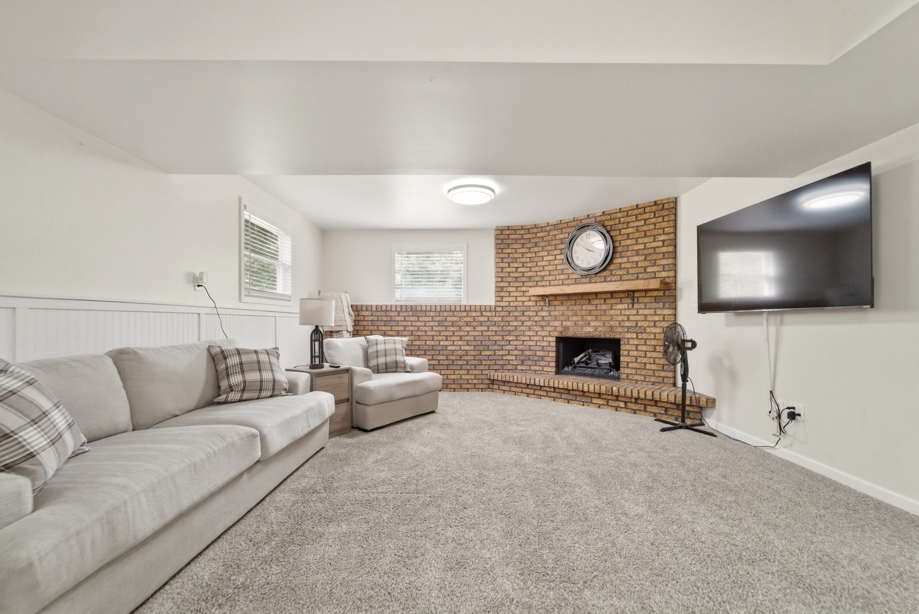 11917 N 470 E, DeMotte, IN #6, 46310; Image #23