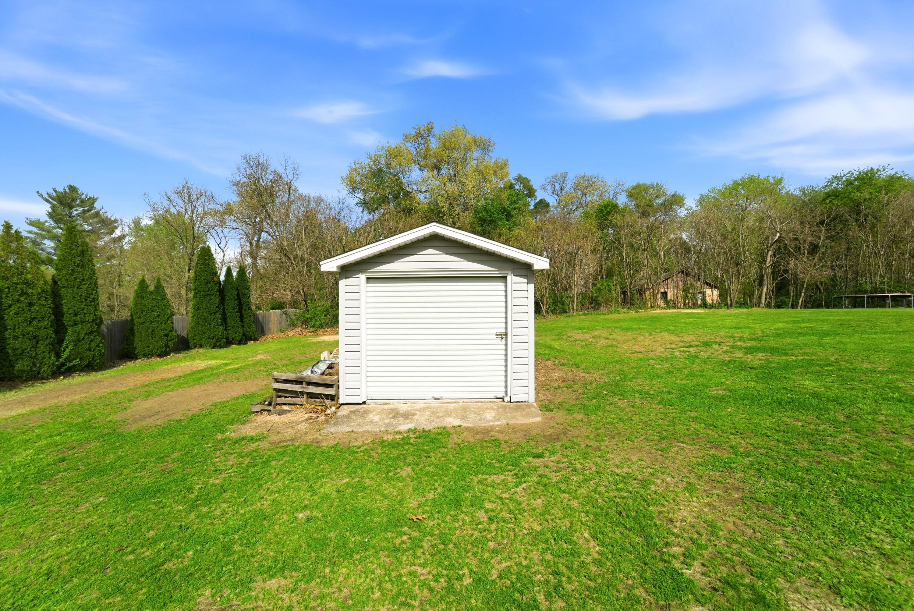 11917 N 470 E, DeMotte, IN #6, 46310; Image #35