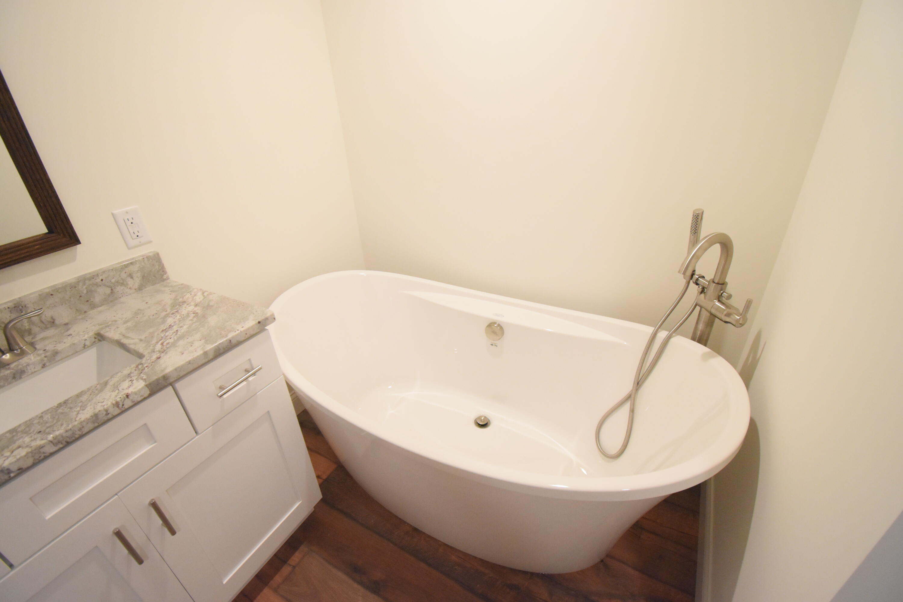 3640 Quail Run Drive N, Wheatfield, IN 46392; Image #22