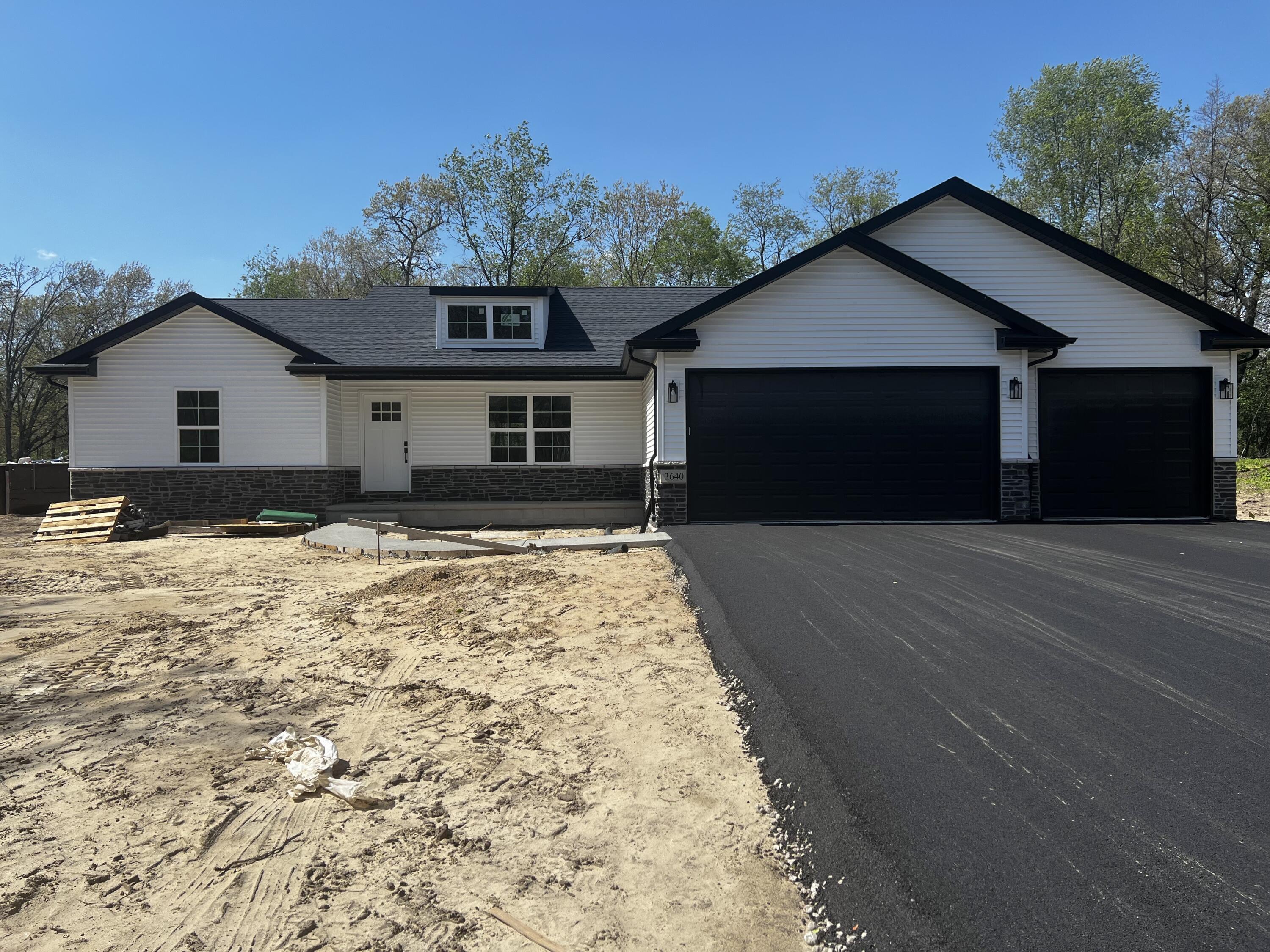 3640 Quail Run Drive N, Wheatfield, IN 46392; Image #40