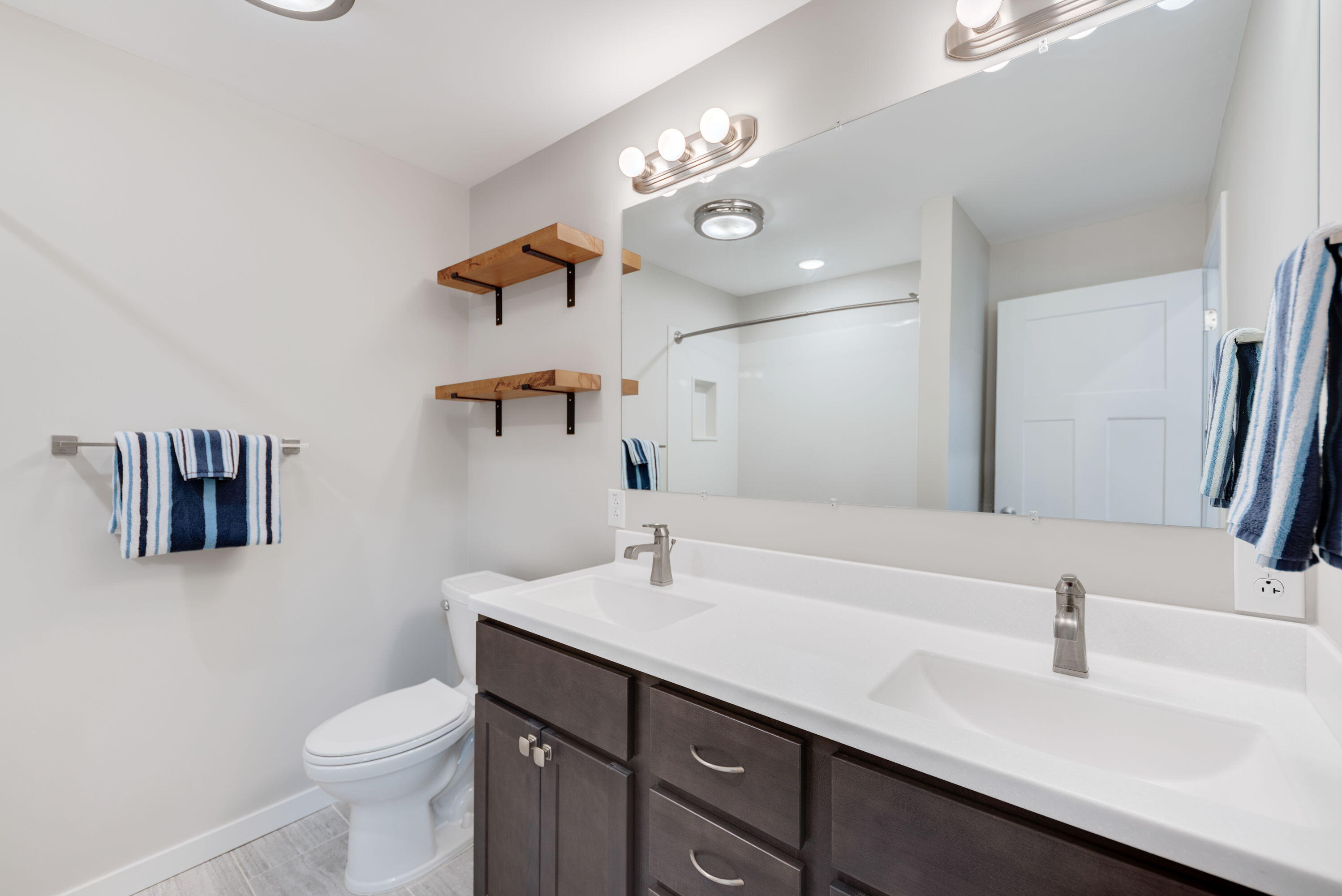 423 Oakland Drive, Michiana Shores, IN 46360; Image #24