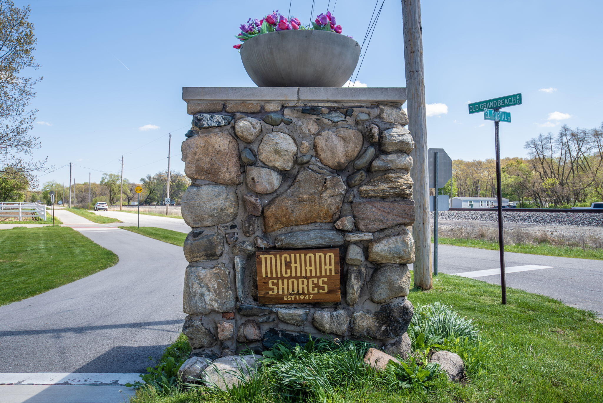423 Oakland Drive, Michiana Shores, IN 46360; Image #39