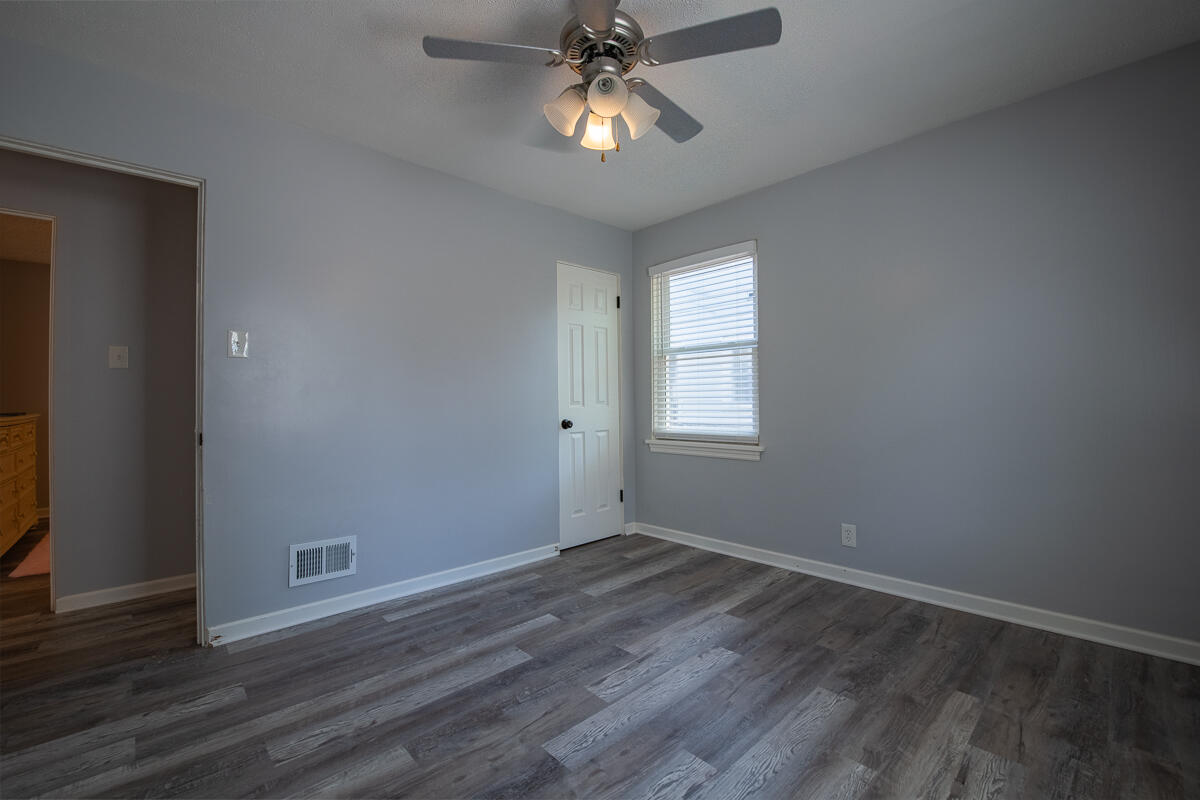 408 E 43rd Avenue, Gary, IN 46409; Image #10