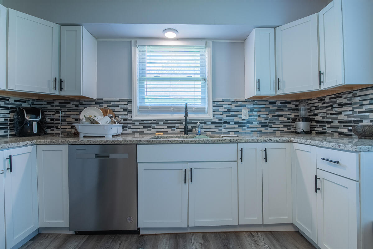 408 E 43rd Avenue, Gary, IN 46409; Image #15