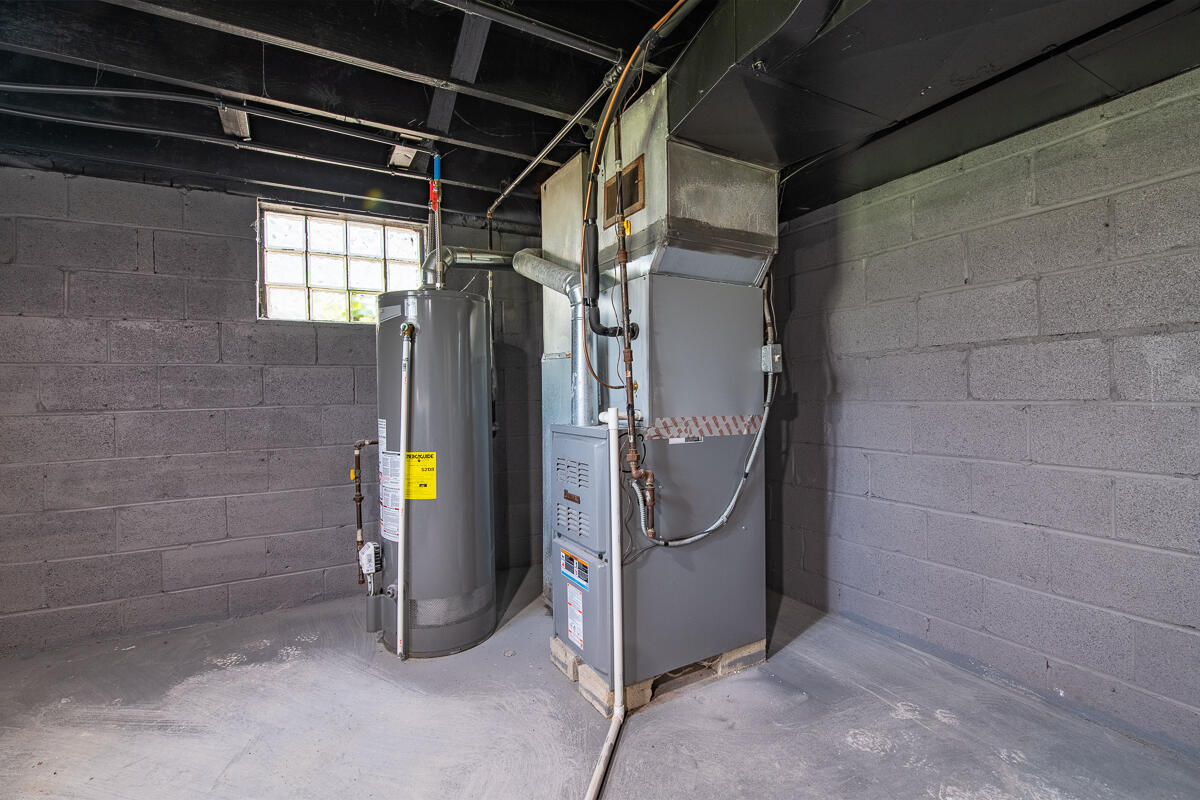408 E 43rd Avenue, Gary, IN 46409; Image #20