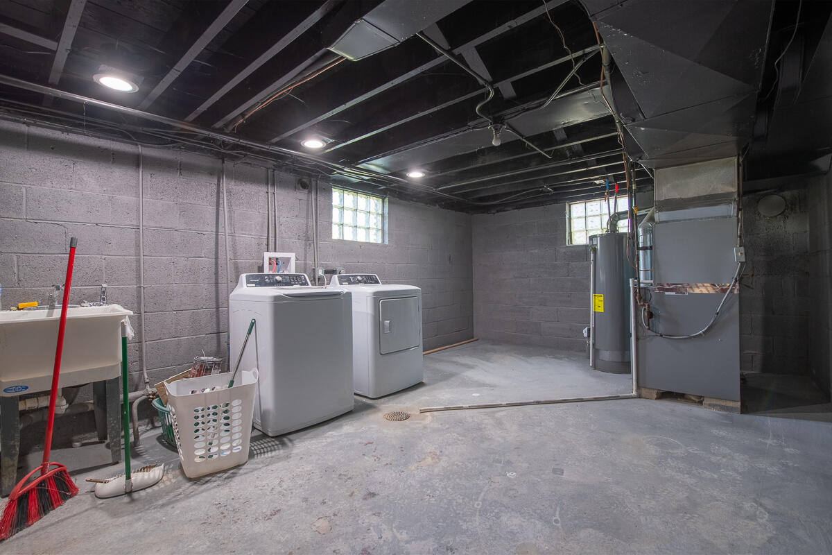 408 E 43rd Avenue, Gary, IN 46409; Image #21