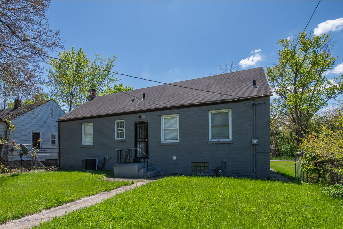 408 E 43rd Avenue, Gary, IN 46409; Image #3