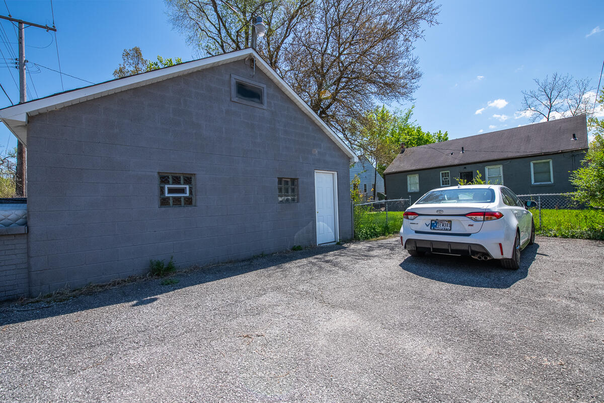 408 E 43rd Avenue, Gary, IN 46409; Image #4