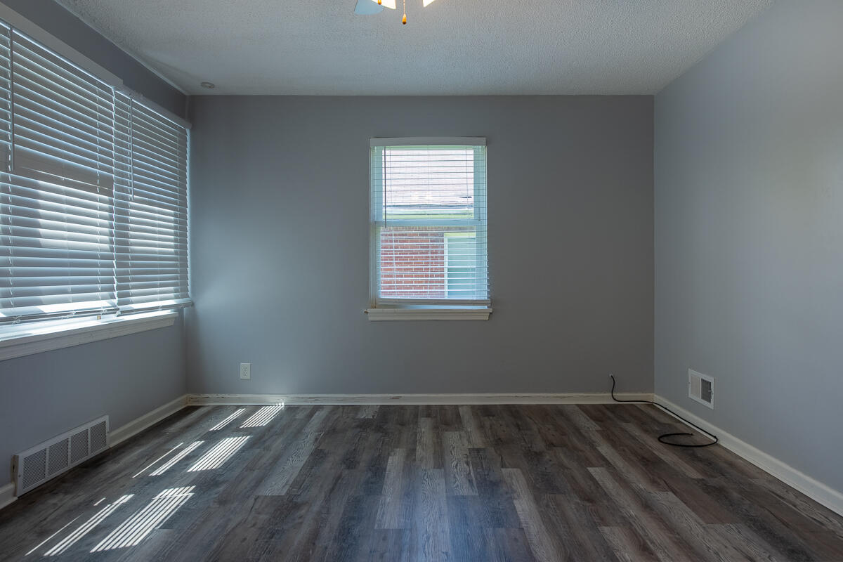 408 E 43rd Avenue, Gary, IN 46409; Image #5