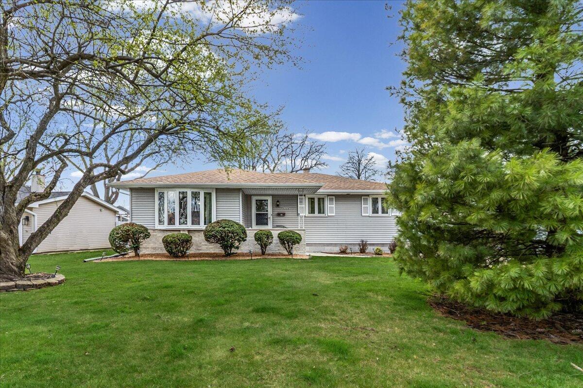 9448 Northcote Avenue, Munster, IN 46321; Image #25