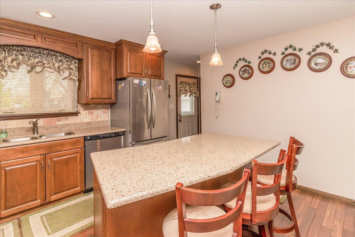 9448 Northcote Avenue, Munster, IN 46321; Image #7