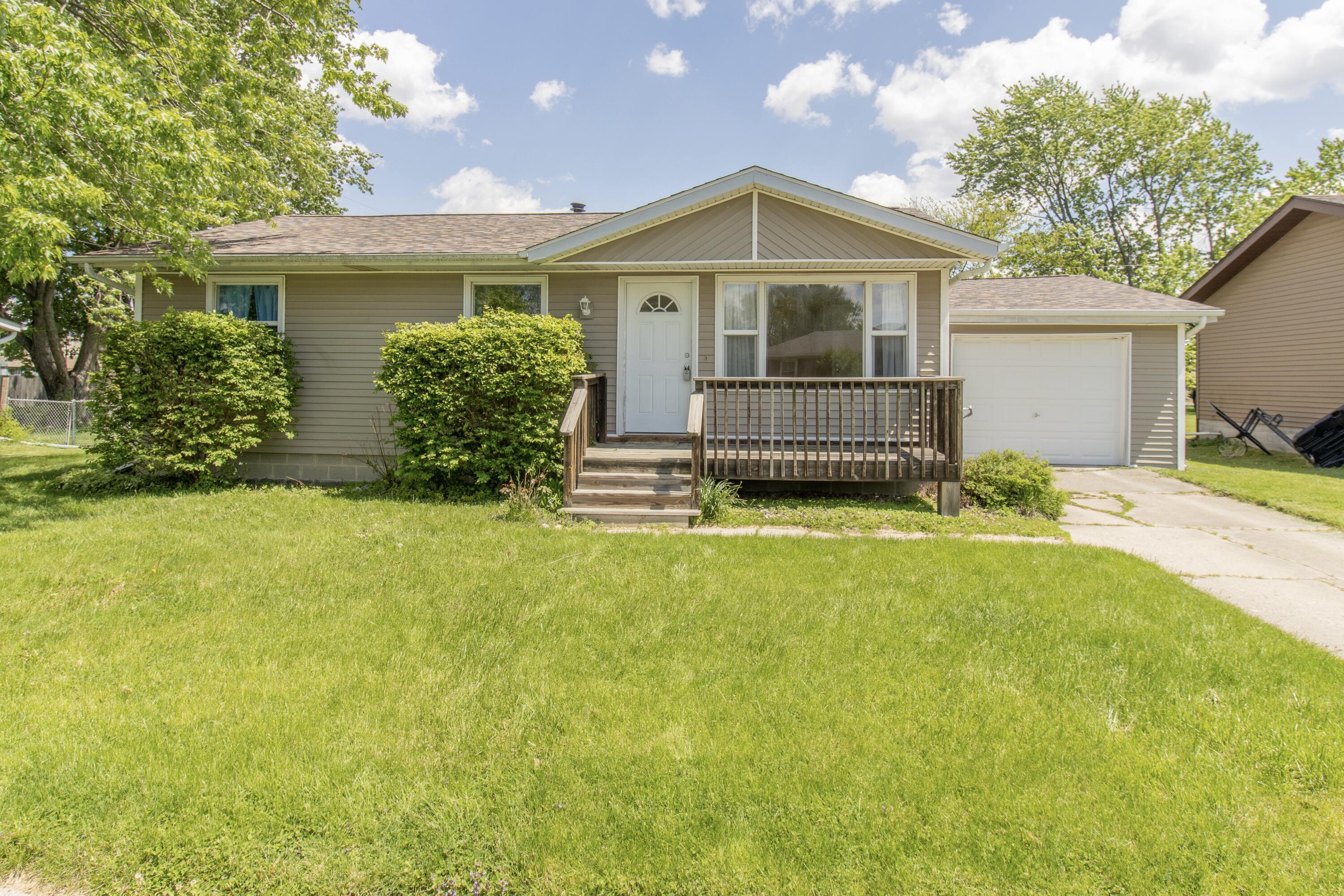 208 Meadow Lane, Lowell, IN 46356; Image #2
