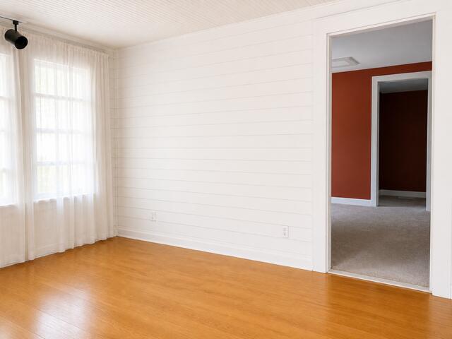 205 Noble Street, La Porte, IN 46350; Image #12