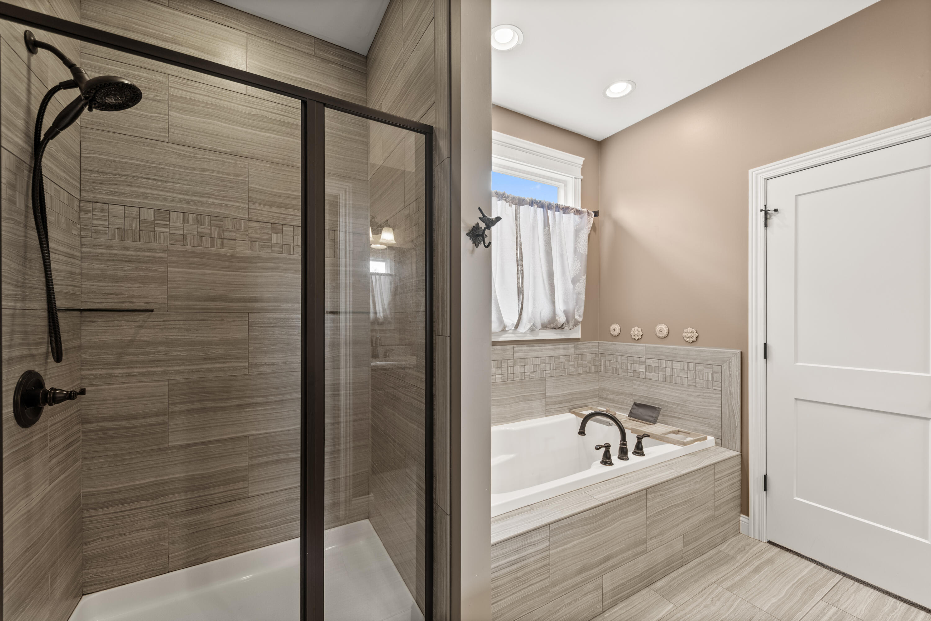 2015 Terreno Drive, Chesterton, IN 46304; Image #16