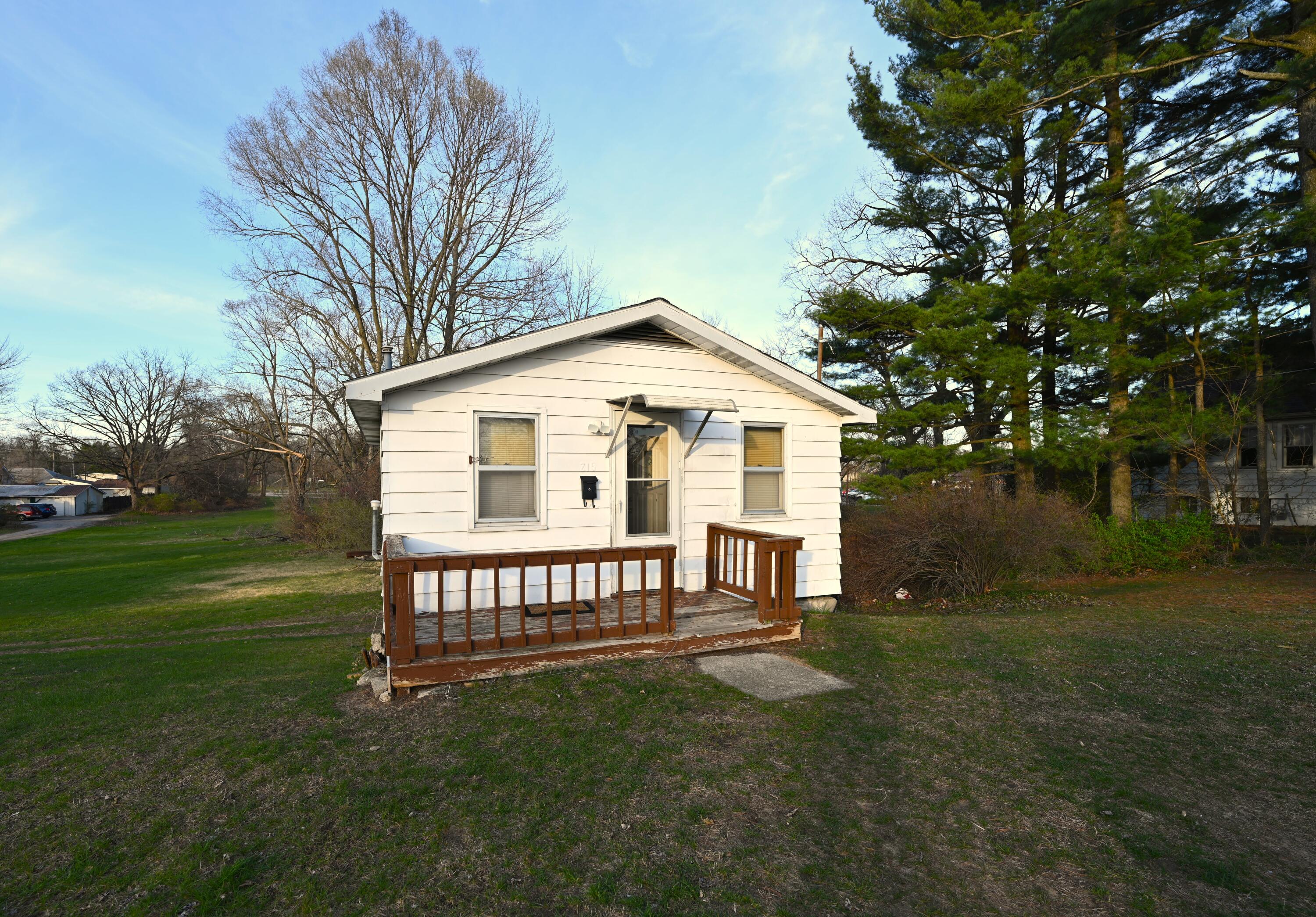 217 Park Avenue, North Judson, IN 46366; Image #5