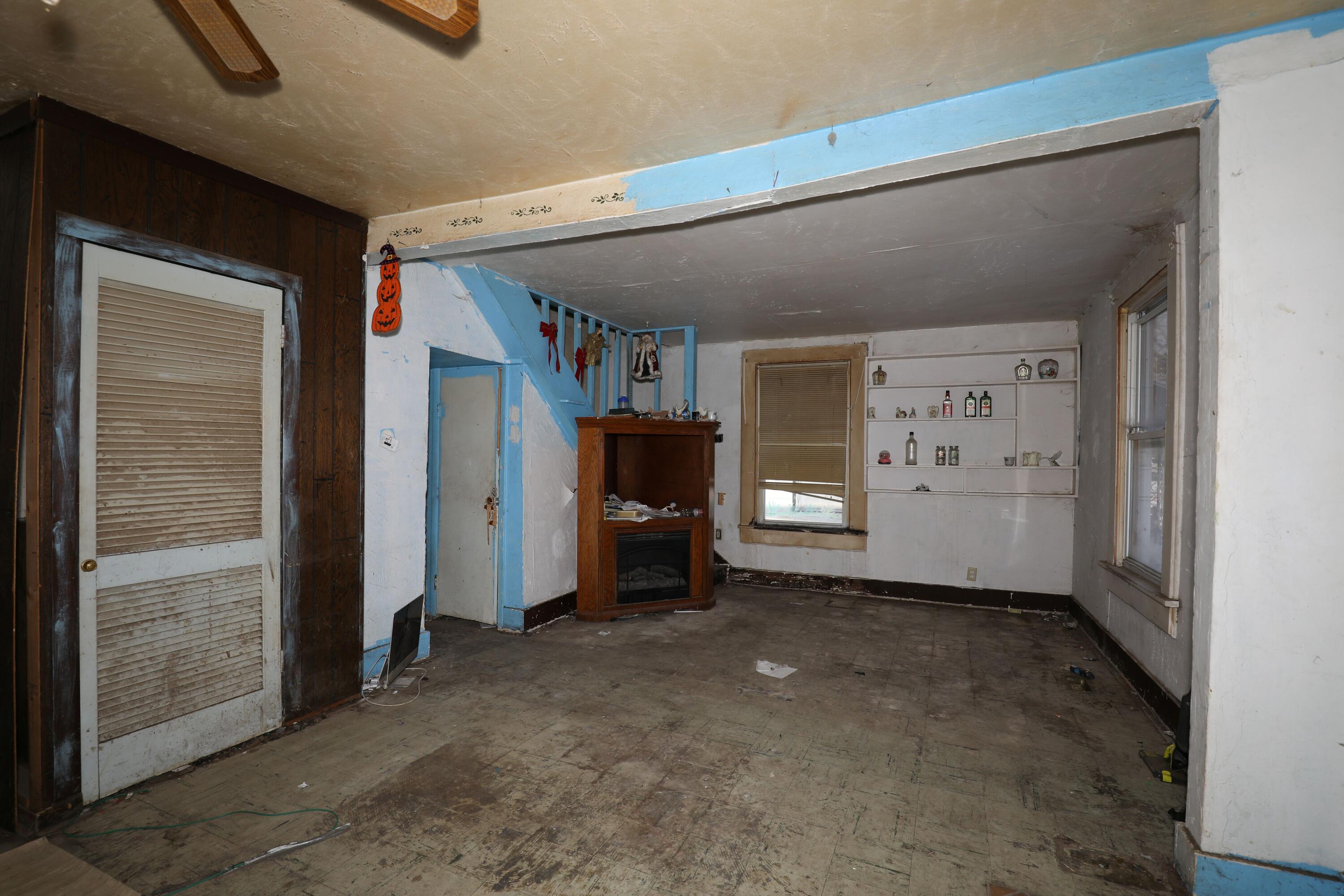 1615 W 1st Street, Marion, IN 46952; Image #2