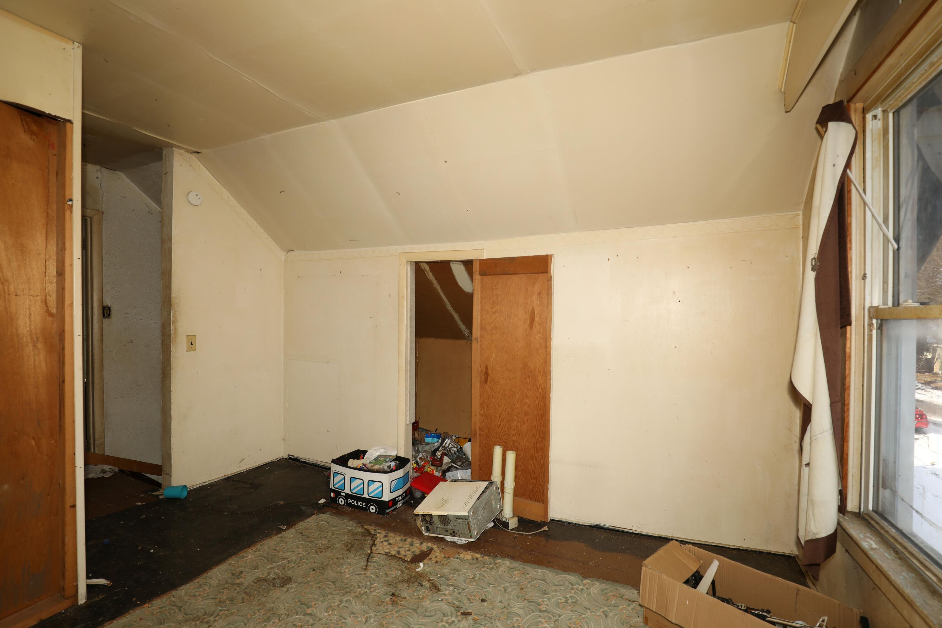 1615 W 1st Street, Marion, IN 46952; Image #28
