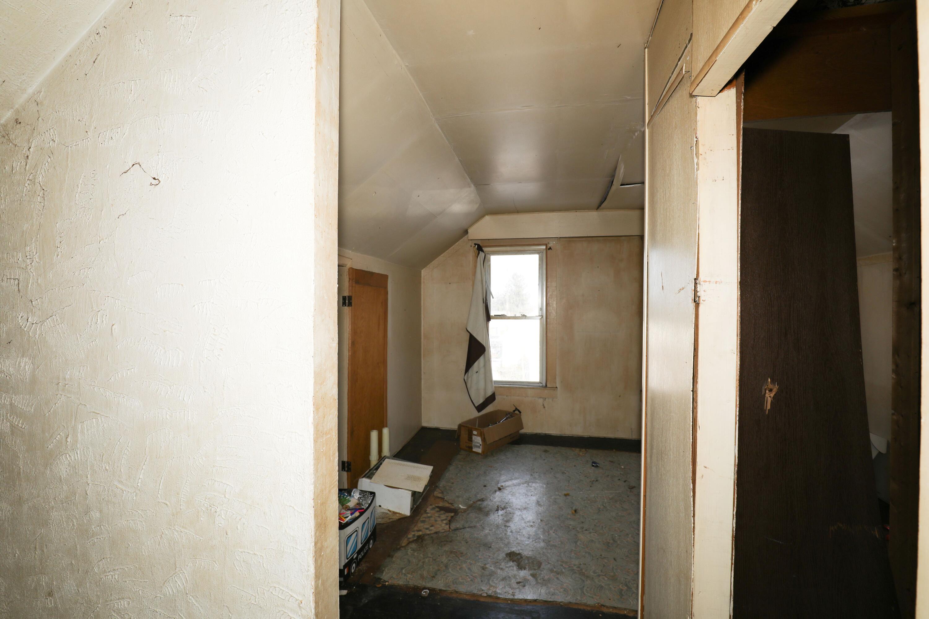 1615 W 1st Street, Marion, IN 46952; Image #34
