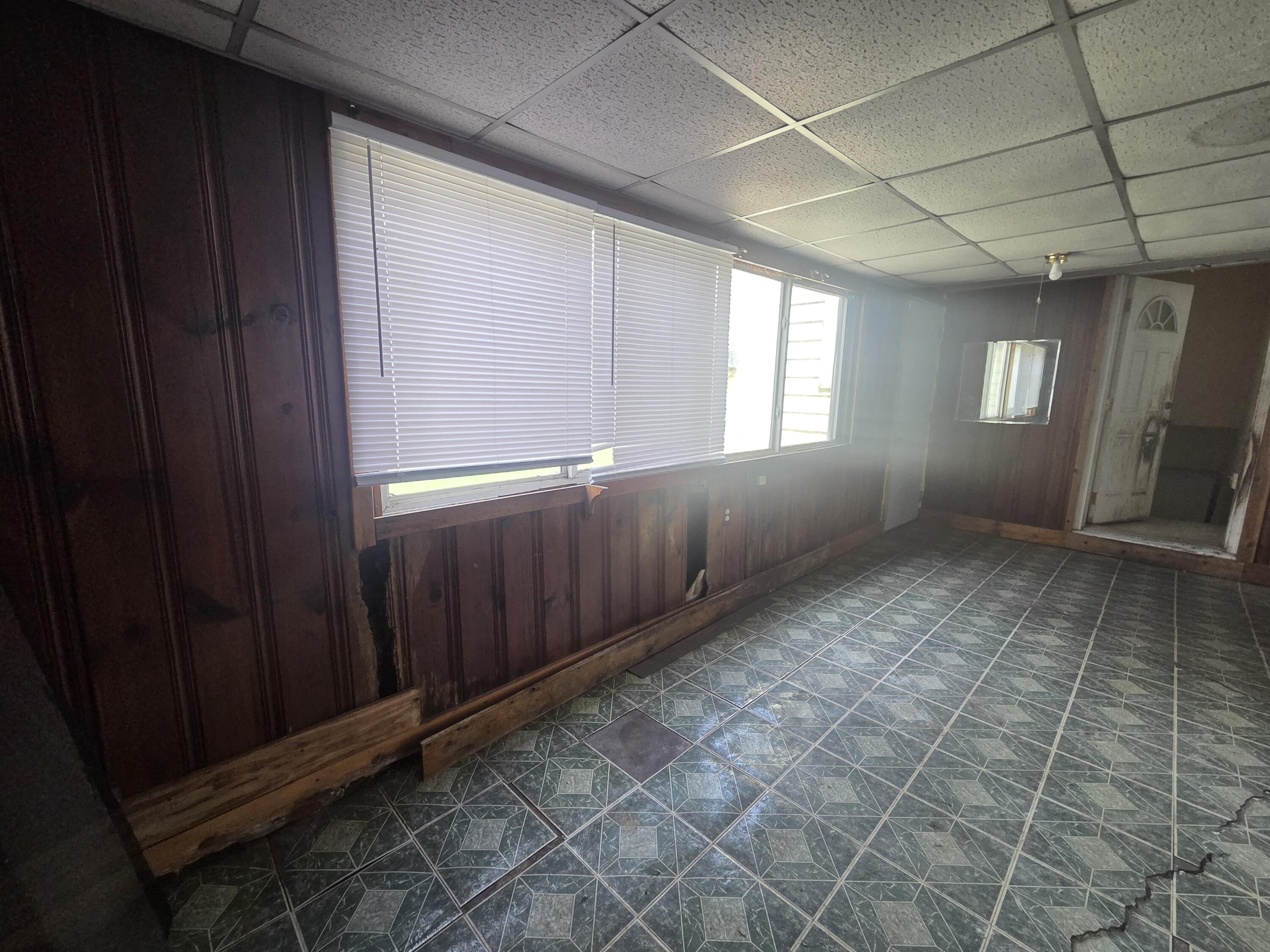 201 Johnson Street, Gary, IN 46402; Image #11