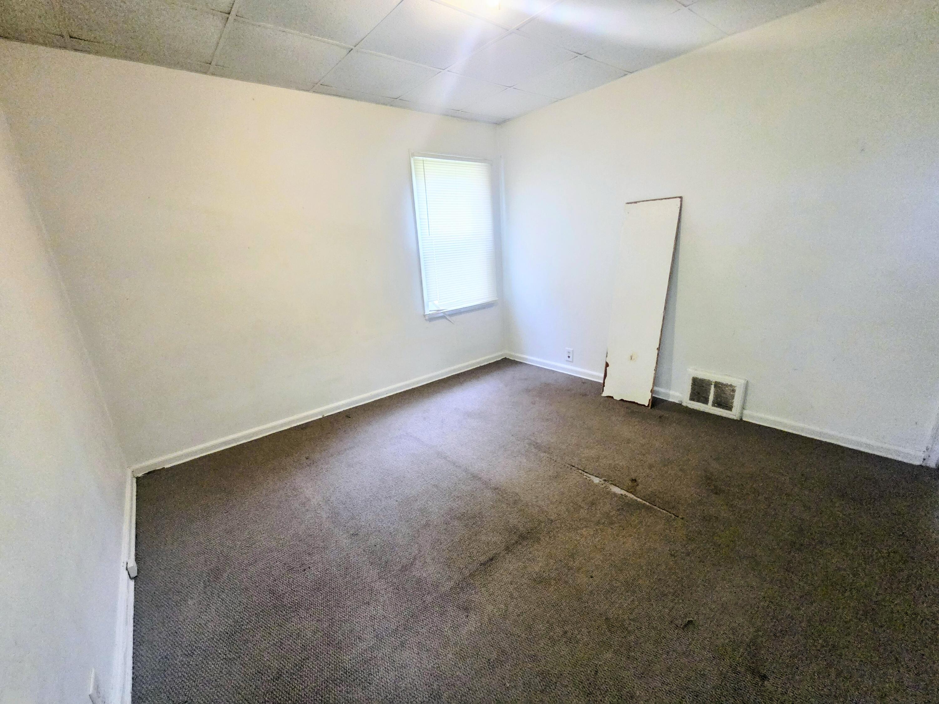 201 Johnson Street, Gary, IN 46402; Image #13