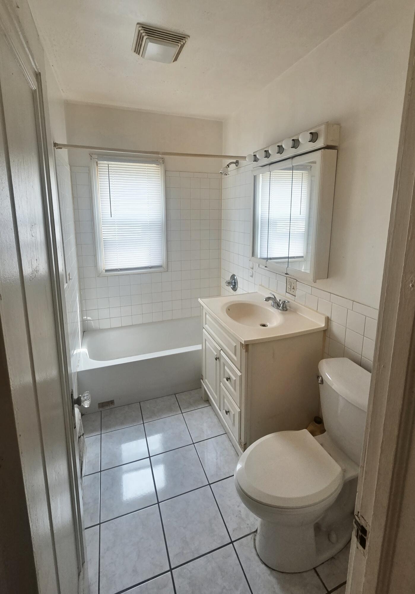 201 Johnson Street, Gary, IN 46402; Image #4