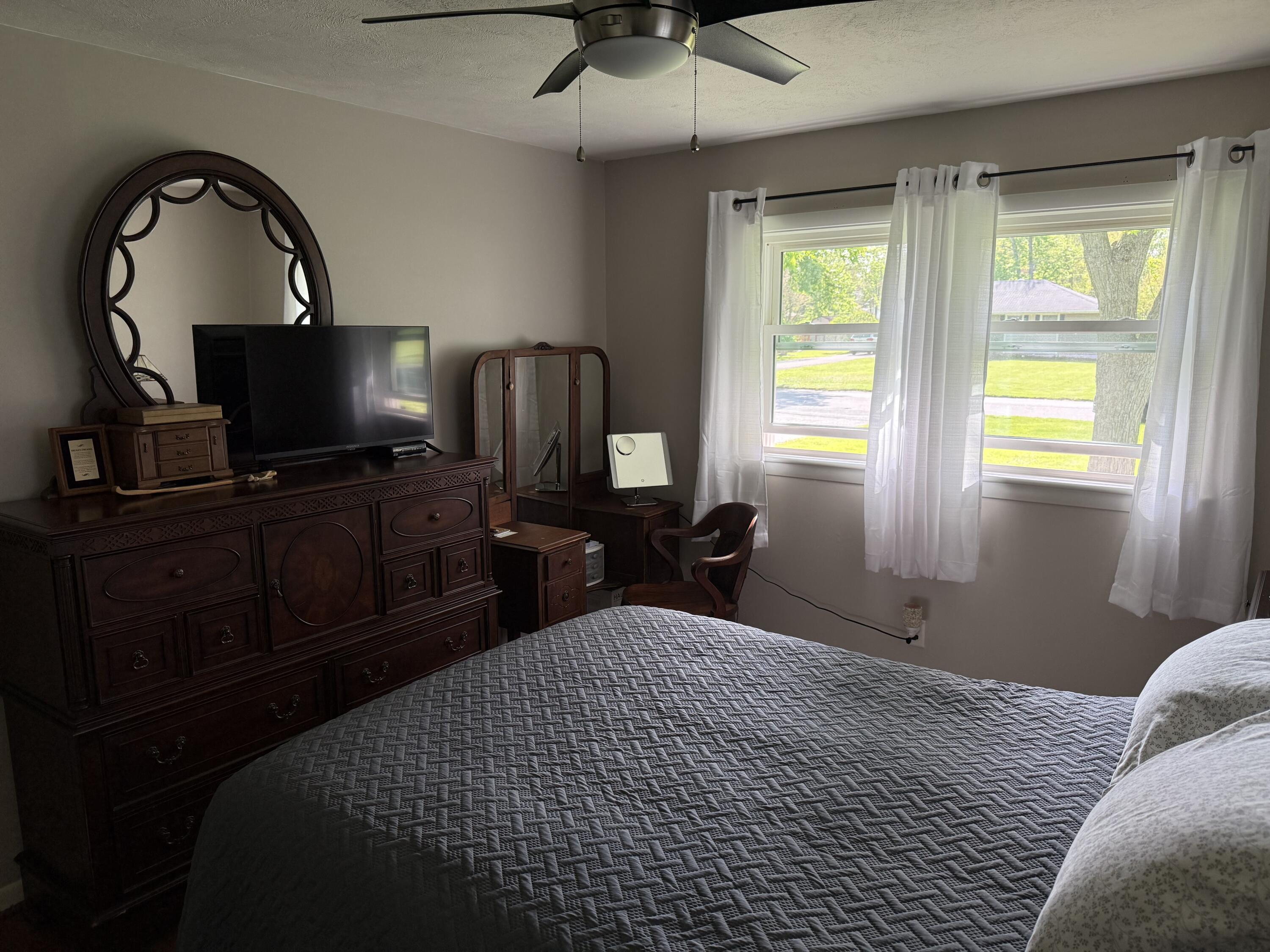 7727 Dakota Street, Merrillville, IN 46410; Image #15