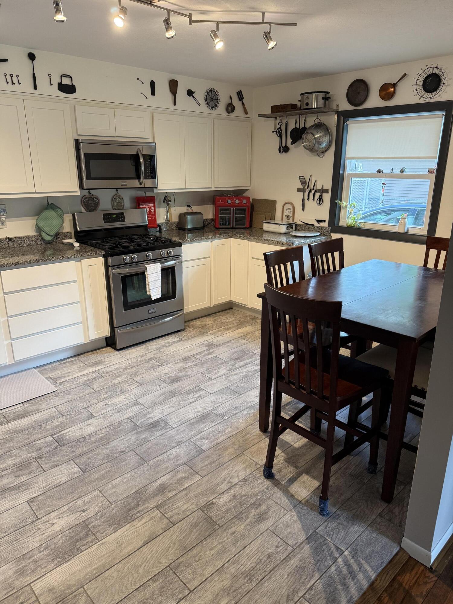 7727 Dakota Street, Merrillville, IN 46410; Image #27