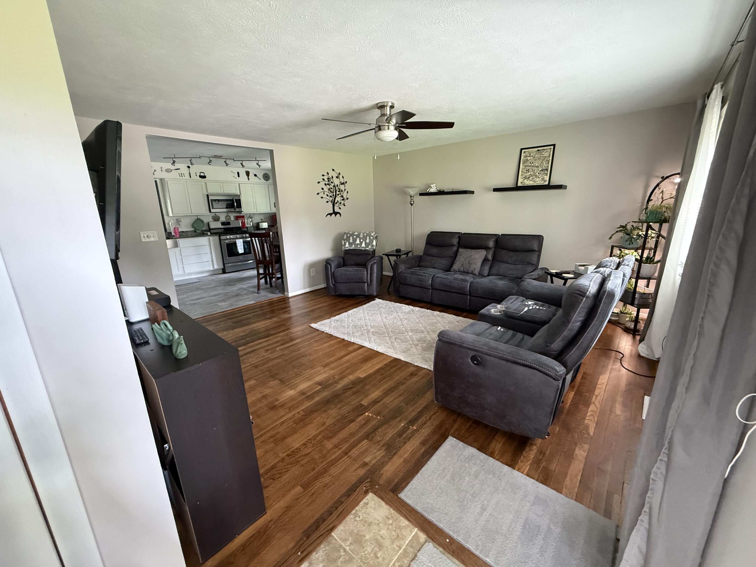 7727 Dakota Street, Merrillville, IN 46410; Image #8