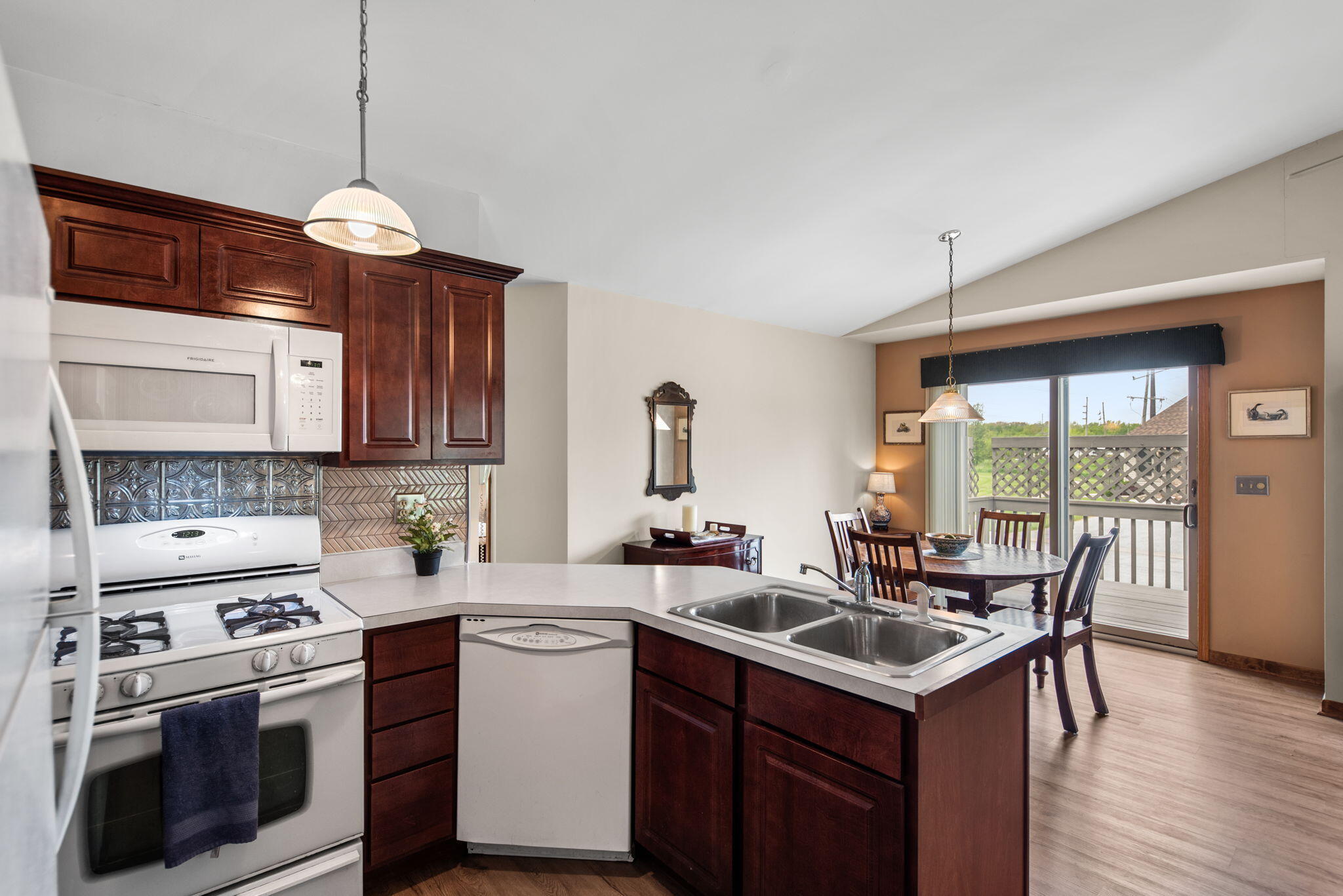 3615 Creekside Drive, Valparaiso, IN 46383; Image #7