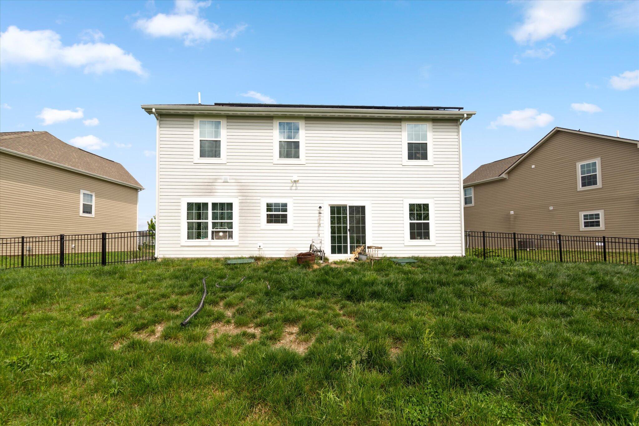 1555 N Creekwater Pass, Greenfield, IN 46140; Image #2