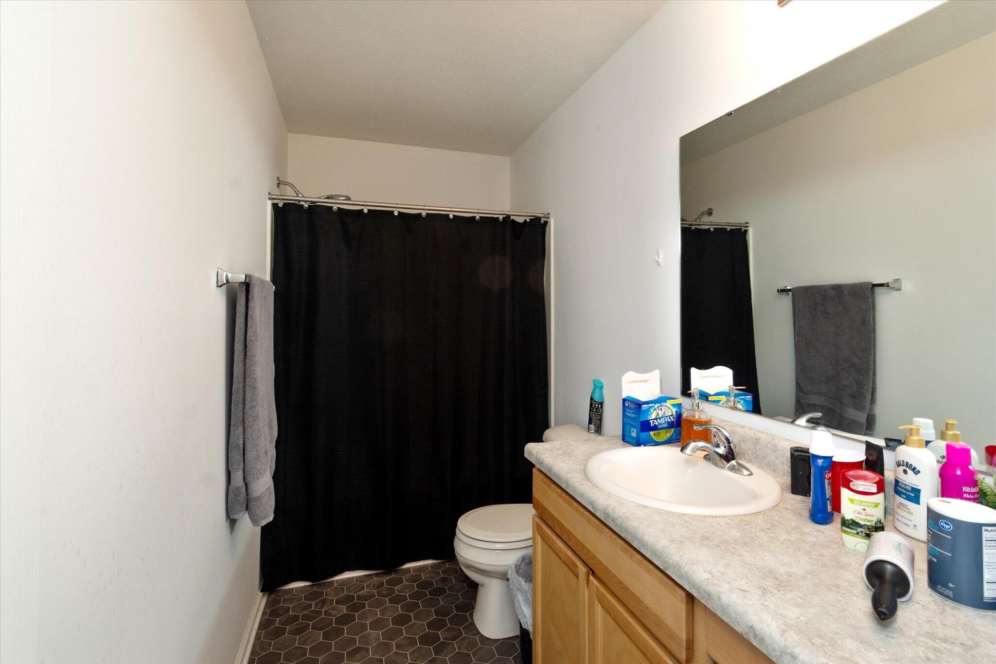 1555 N Creekwater Pass, Greenfield, IN 46140; Image #22