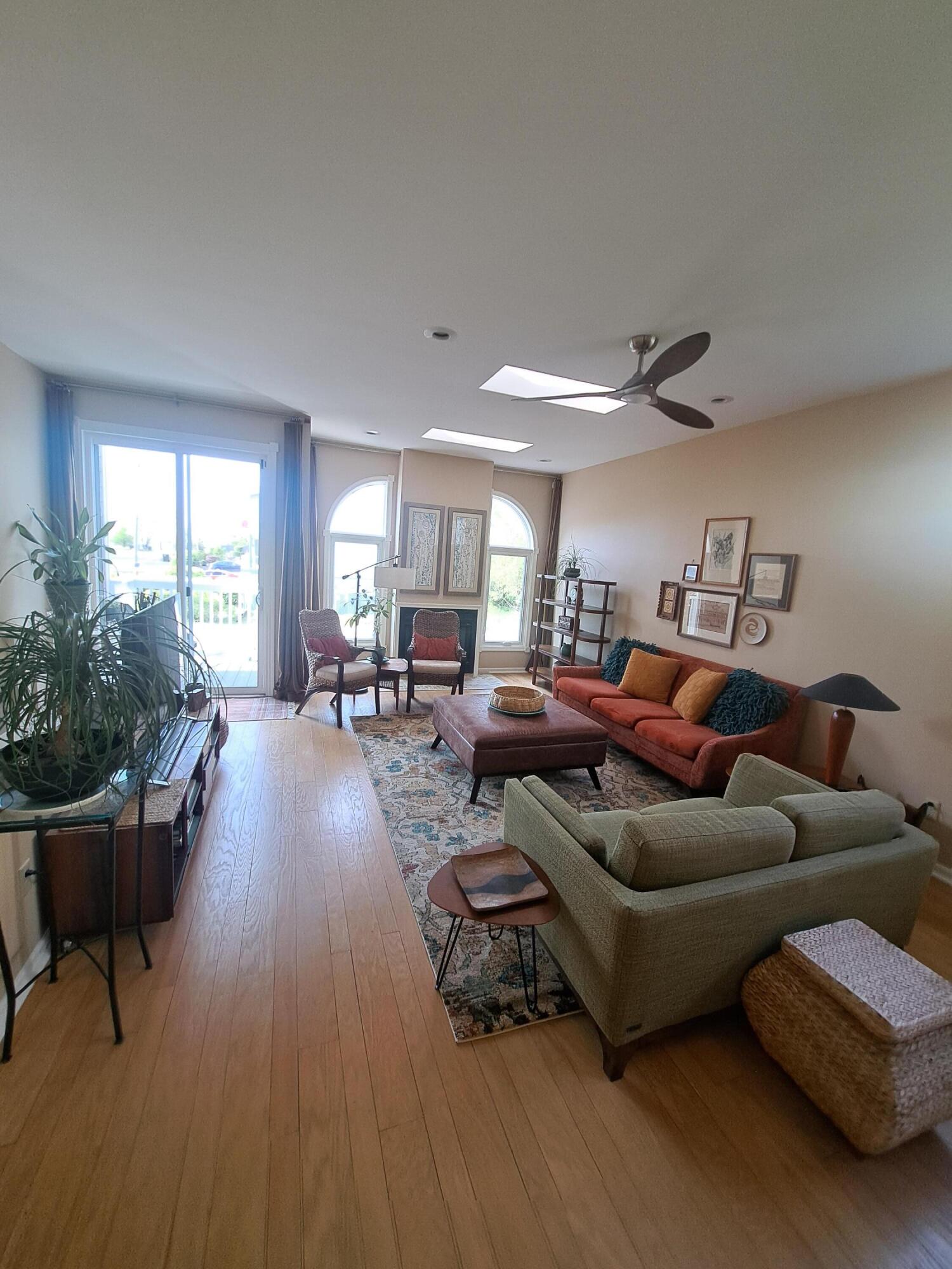 7205 Locust Avenue, Gary, IN 46403; Image #8