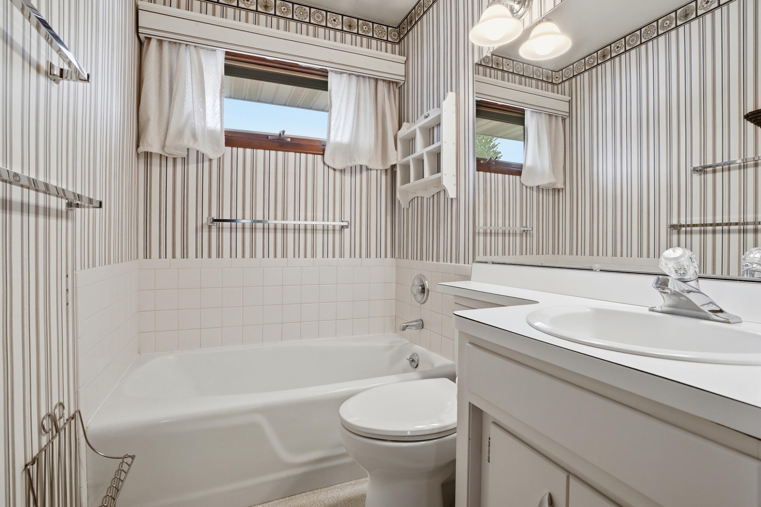 3523 41st Place, Highland, IN 46322; Image #13