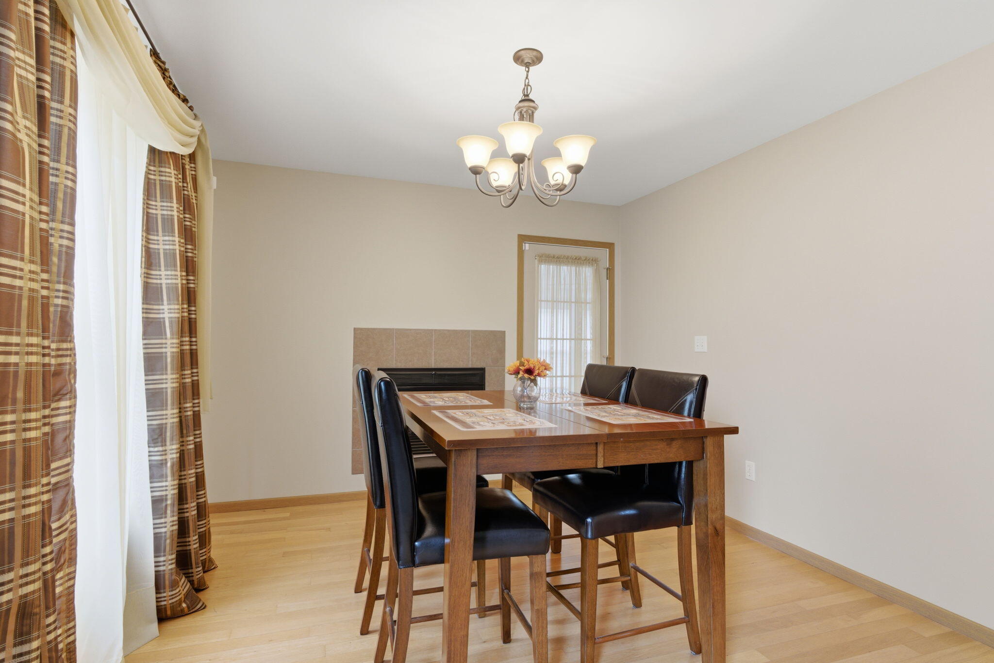 829 Johnson Street, Porter, IN #A, 46304; Image #7