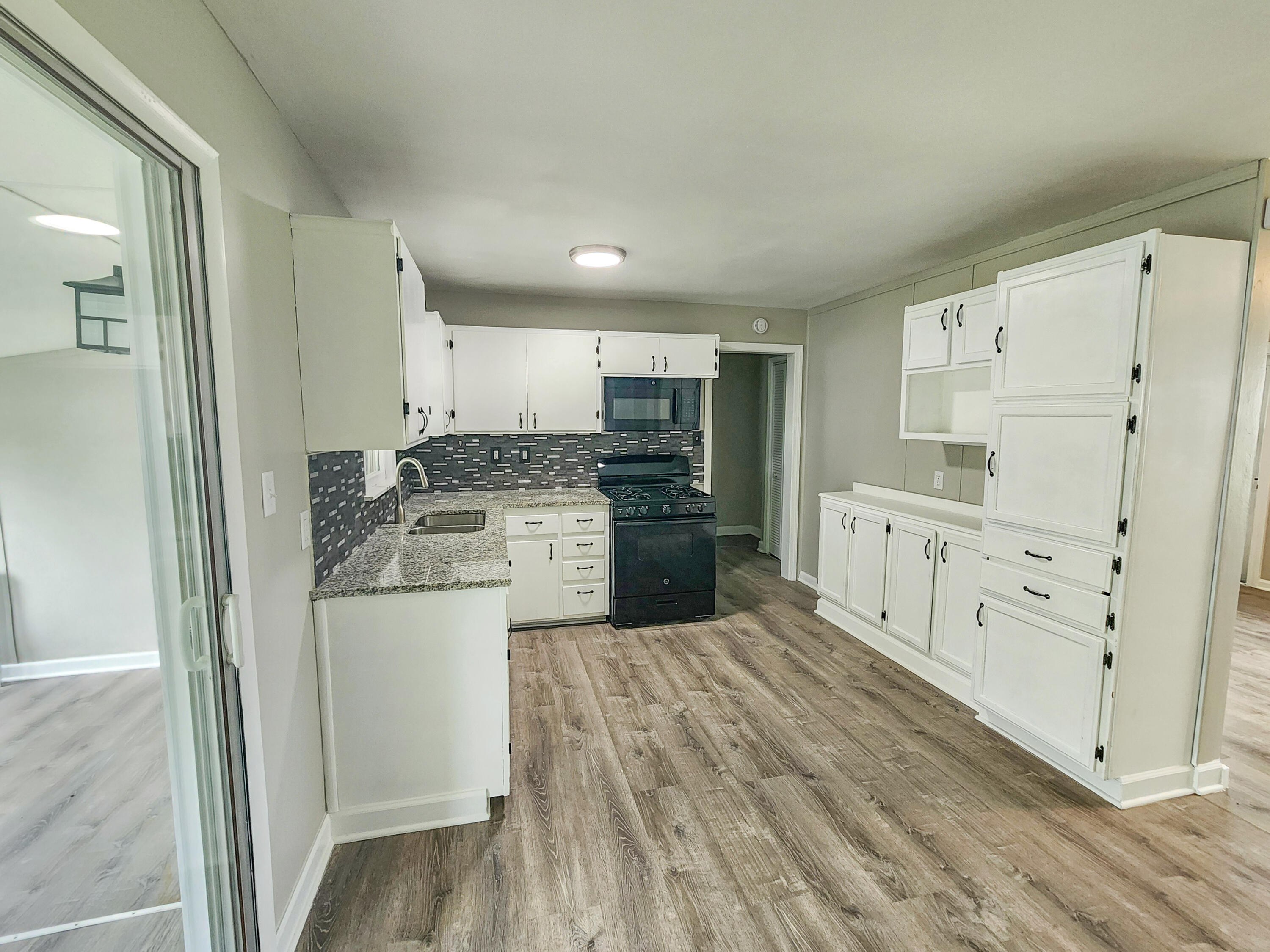 5377 Cleveland Lane, Merrillville, IN 46410; Image #4