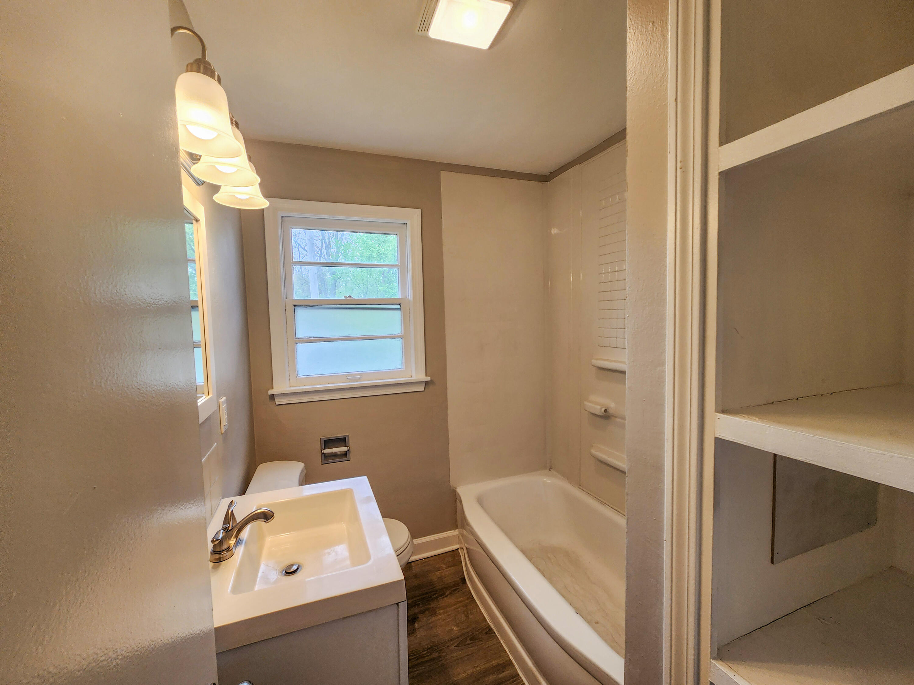 5377 Cleveland Lane, Merrillville, IN 46410; Image #6